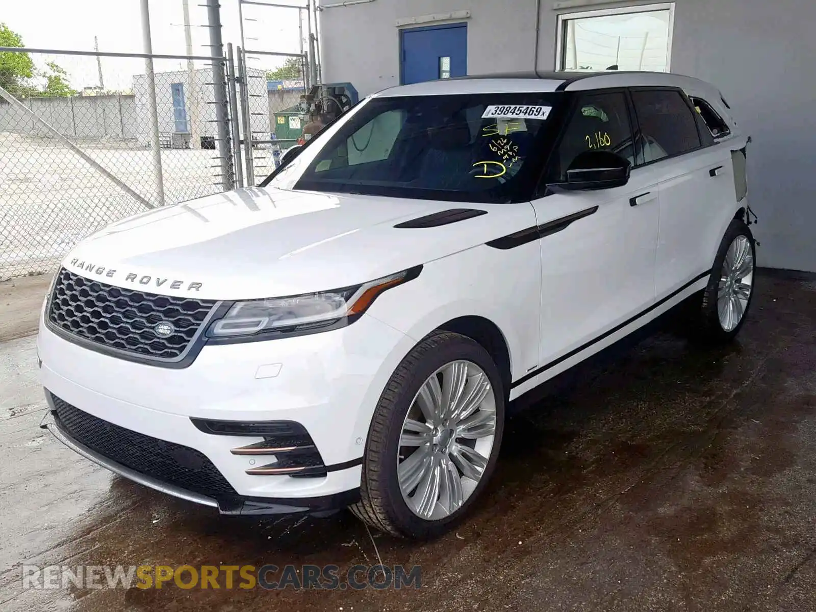 2 Photograph of a damaged car SALYL2EX3KA211954 LAND ROVER RANGE ROVE 2019