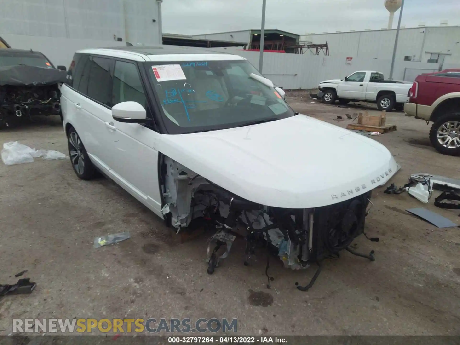 1 Photograph of a damaged car SALGS2RE0KA543177 LAND ROVER RANGE ROVER 2019
