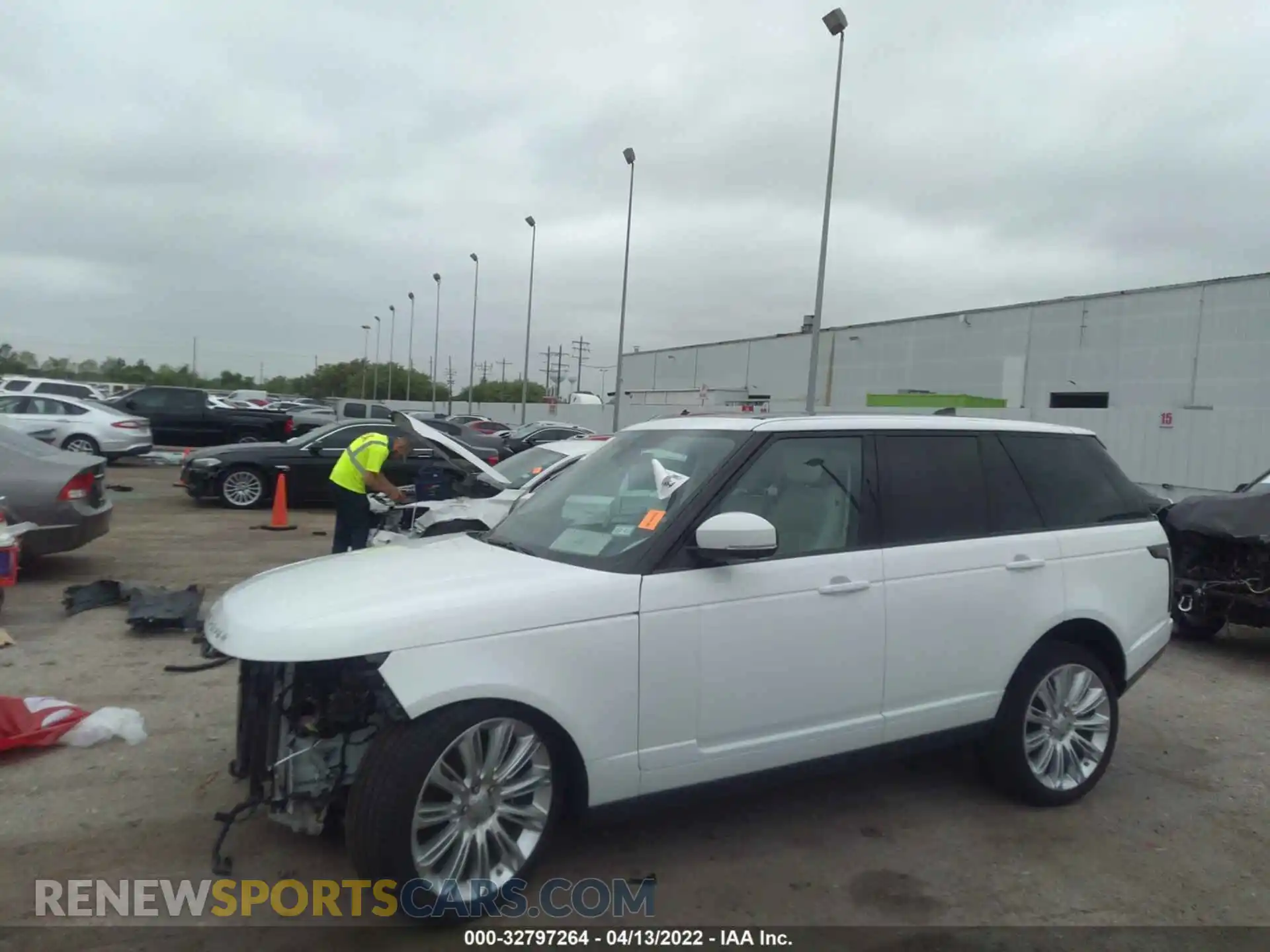2 Photograph of a damaged car SALGS2RE0KA543177 LAND ROVER RANGE ROVER 2019