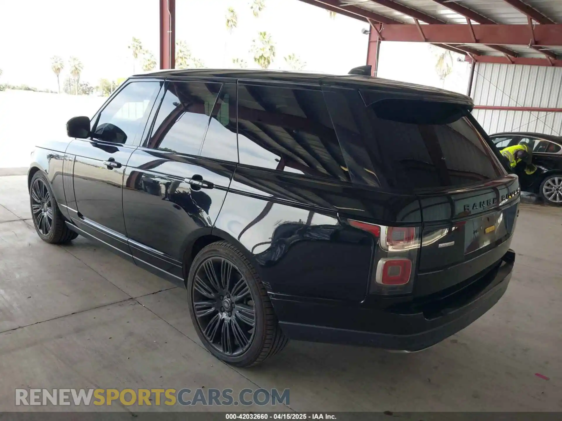3 Photograph of a damaged car SALGS2RE3KA523053 LAND ROVER RANGE ROVER 2019