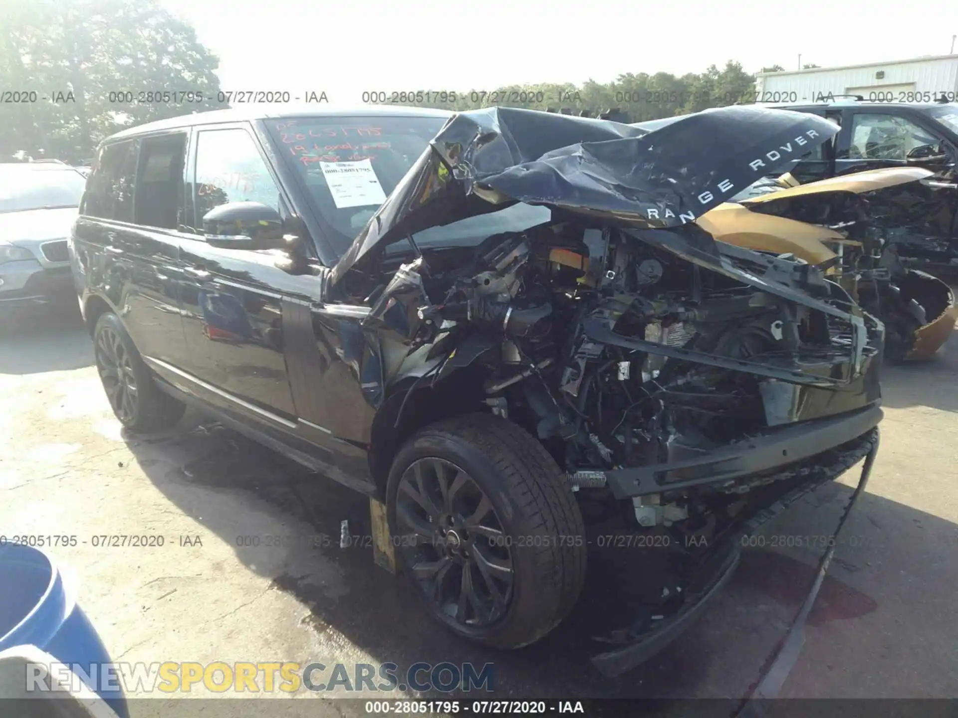 1 Photograph of a damaged car SALGS2RE5KA560895 LAND ROVER RANGE ROVER 2019