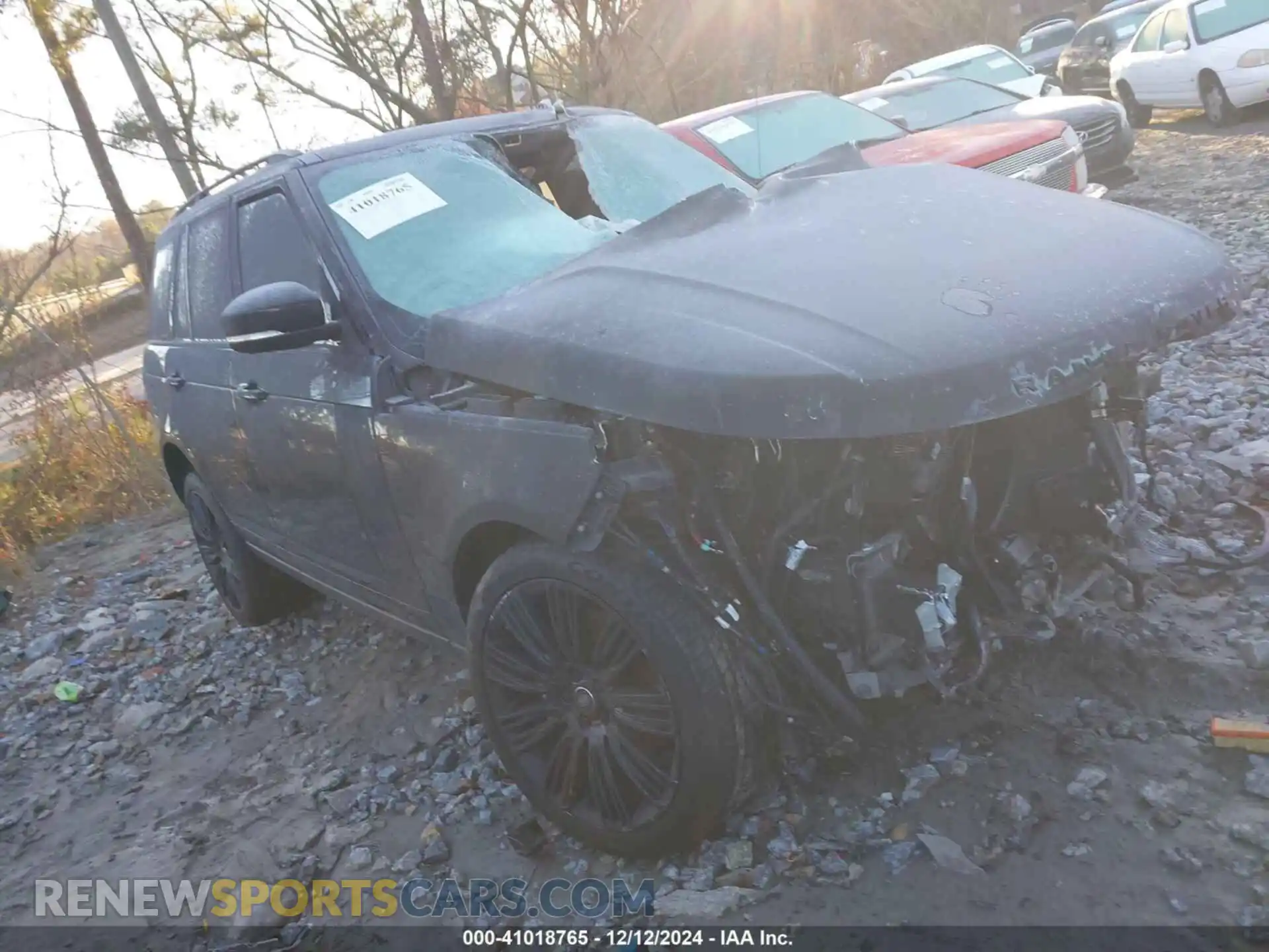 1 Photograph of a damaged car SALGS2RE9KA528385 LAND ROVER RANGE ROVER 2019