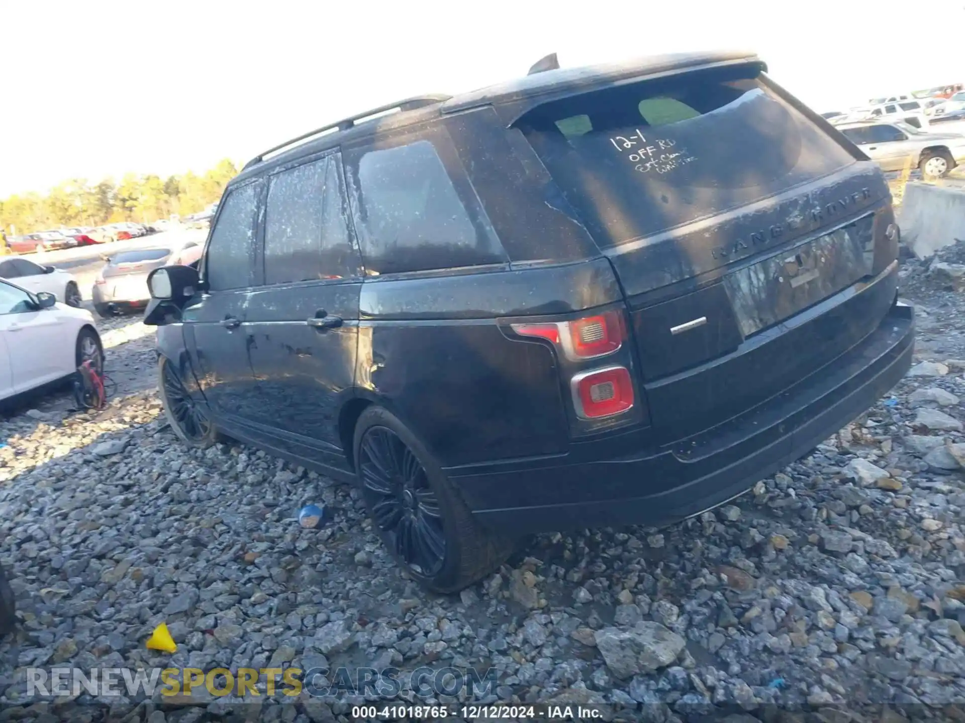 3 Photograph of a damaged car SALGS2RE9KA528385 LAND ROVER RANGE ROVER 2019