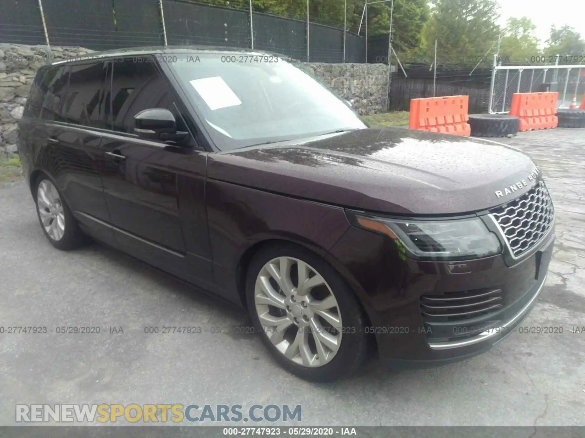 1 Photograph of a damaged car SALGS2SV4KA520320 LAND ROVER RANGE ROVER 2019