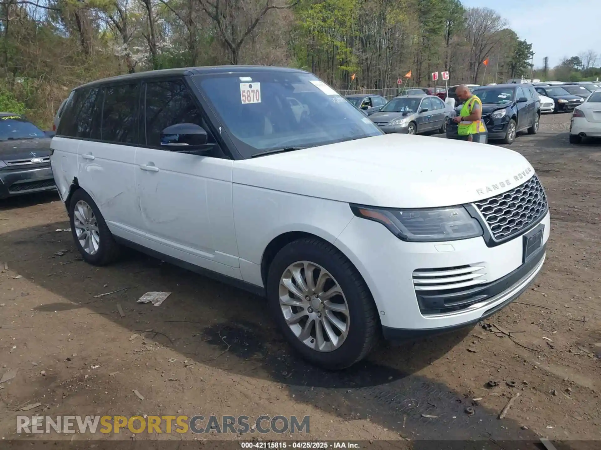 1 Photograph of a damaged car SALGS2SV4KA557464 LAND ROVER RANGE ROVER 2019