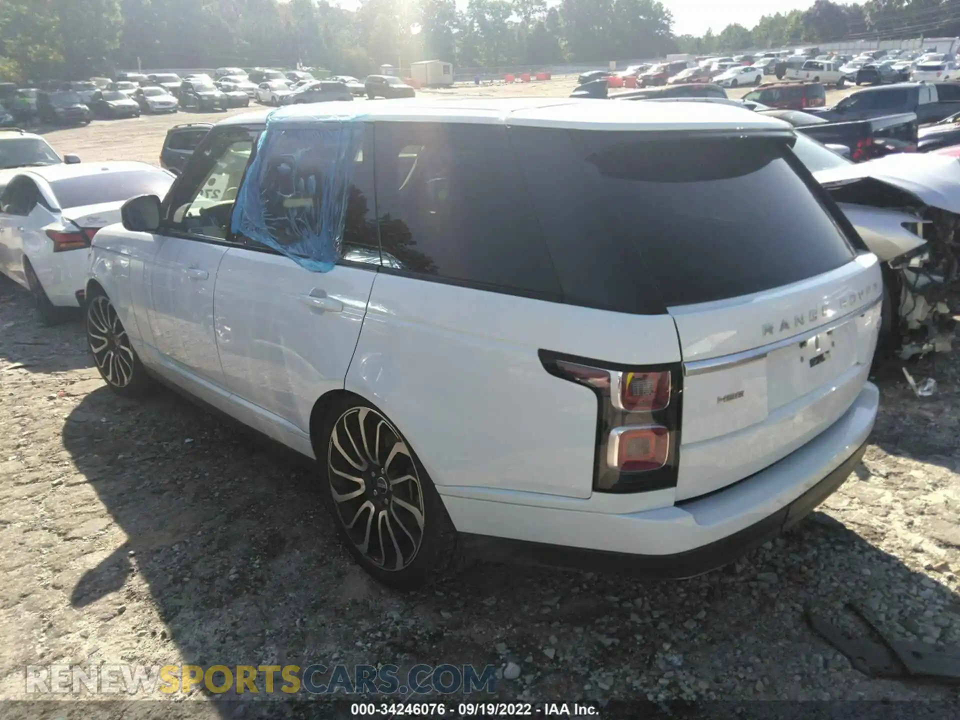 3 Photograph of a damaged car SALGS2SV8KA528100 LAND ROVER RANGE ROVER 2019