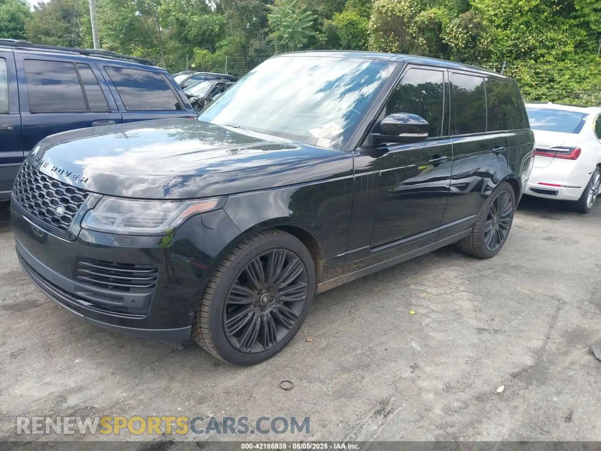 2 Photograph of a damaged car SALGS2SVXKA516370 LAND ROVER RANGE ROVER 2019