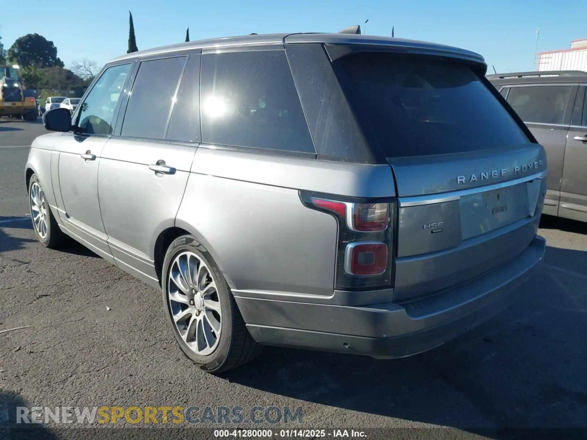 3 Photograph of a damaged car SALGS2RU3LA578675 LAND ROVER RANGE ROVER 2020