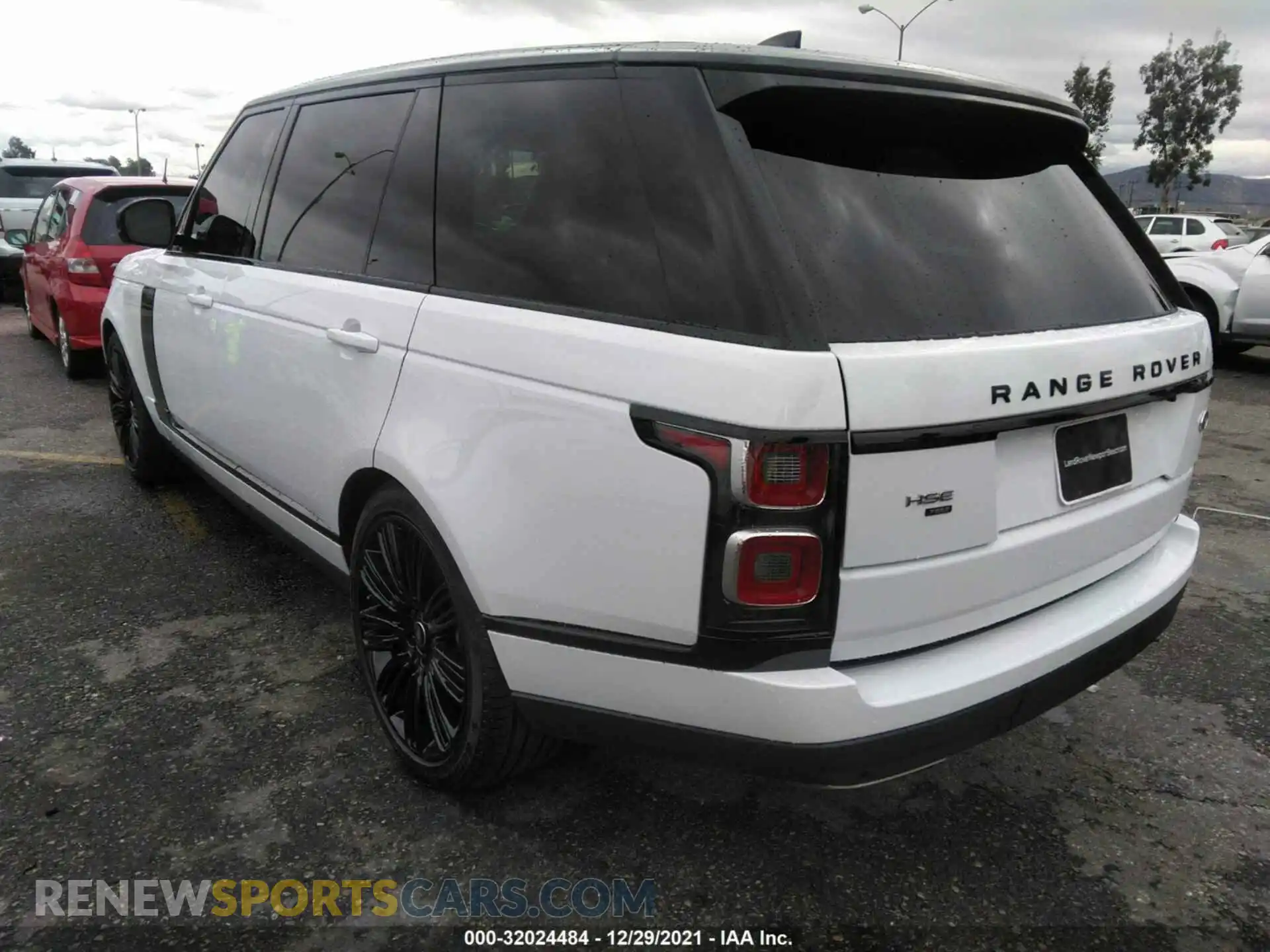 3 Photograph of a damaged car SALGS5SE5LA406460 LAND ROVER RANGE ROVER 2020