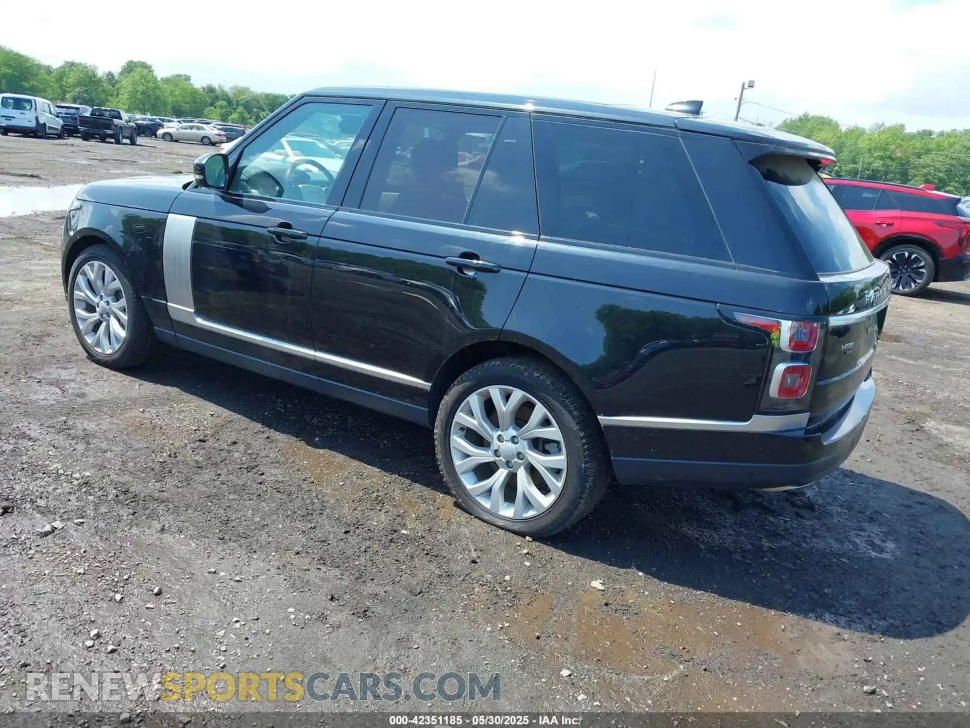 3 Photograph of a damaged car SALGS2RU0MA449150 LAND ROVER RANGE ROVER 2021