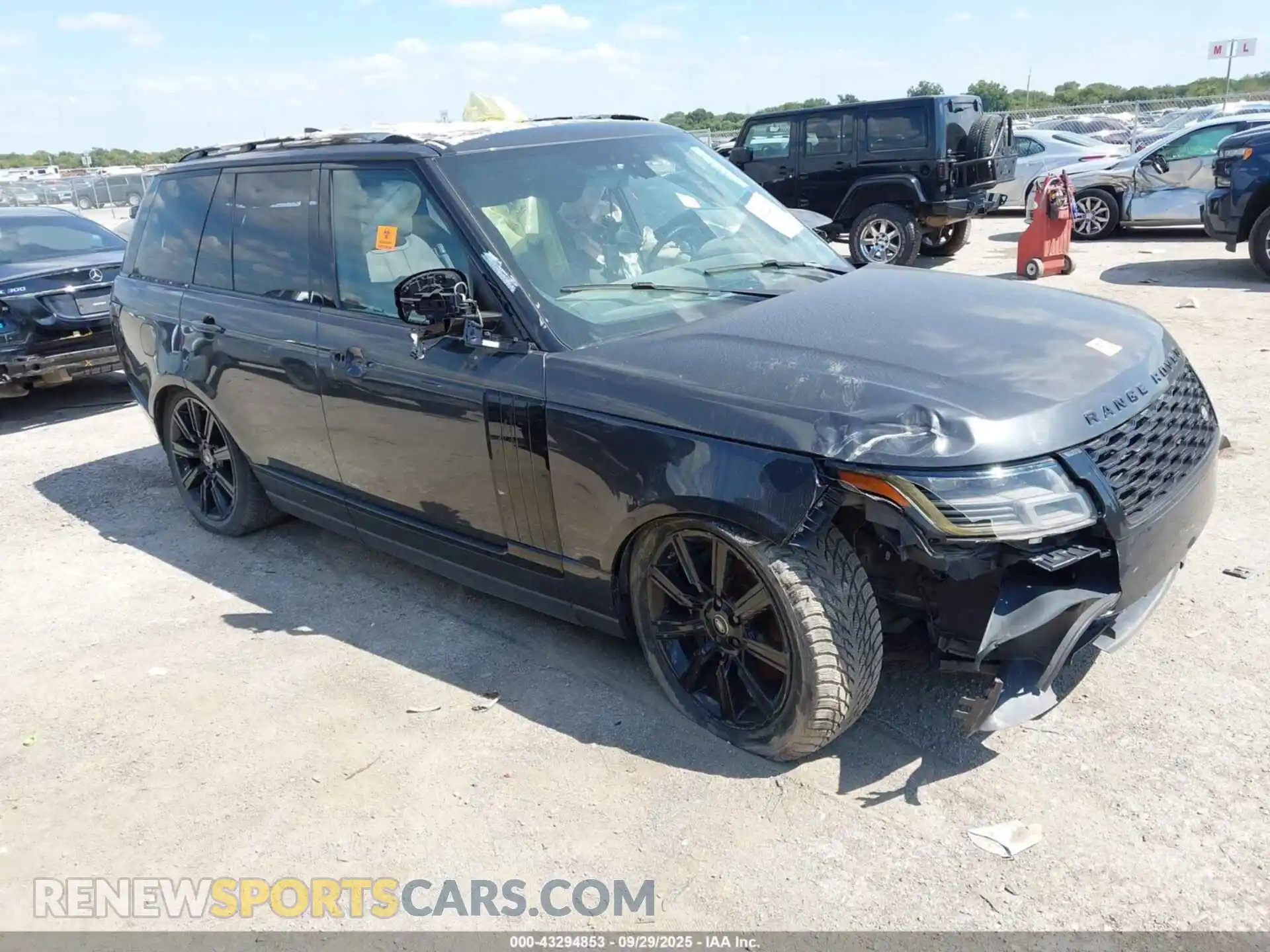 1 Photograph of a damaged car SALGS2RU5MA427208 LAND ROVER RANGE ROVER 2021