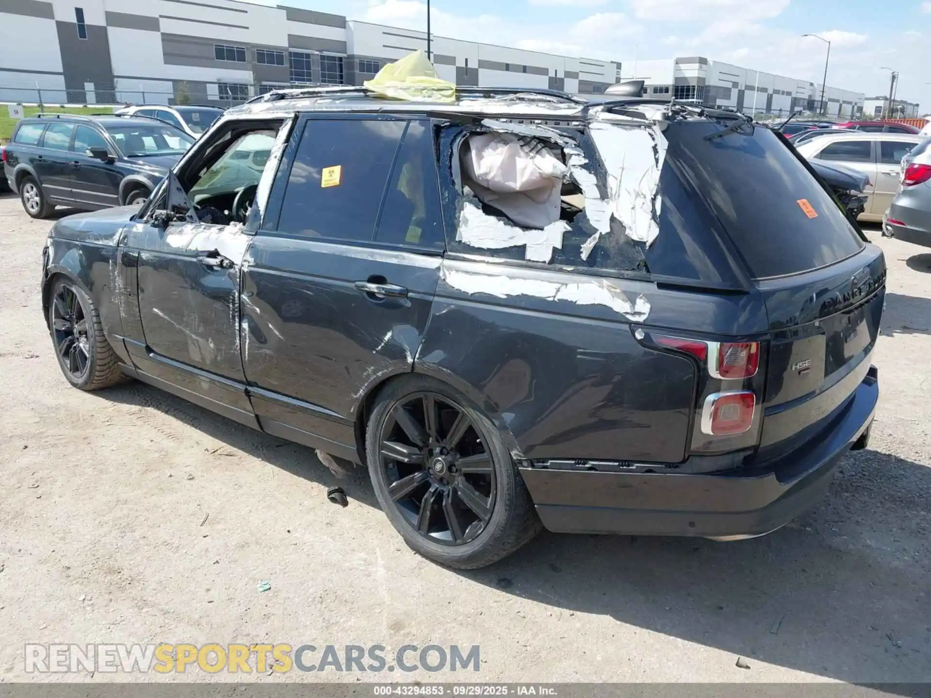 3 Photograph of a damaged car SALGS2RU5MA427208 LAND ROVER RANGE ROVER 2021
