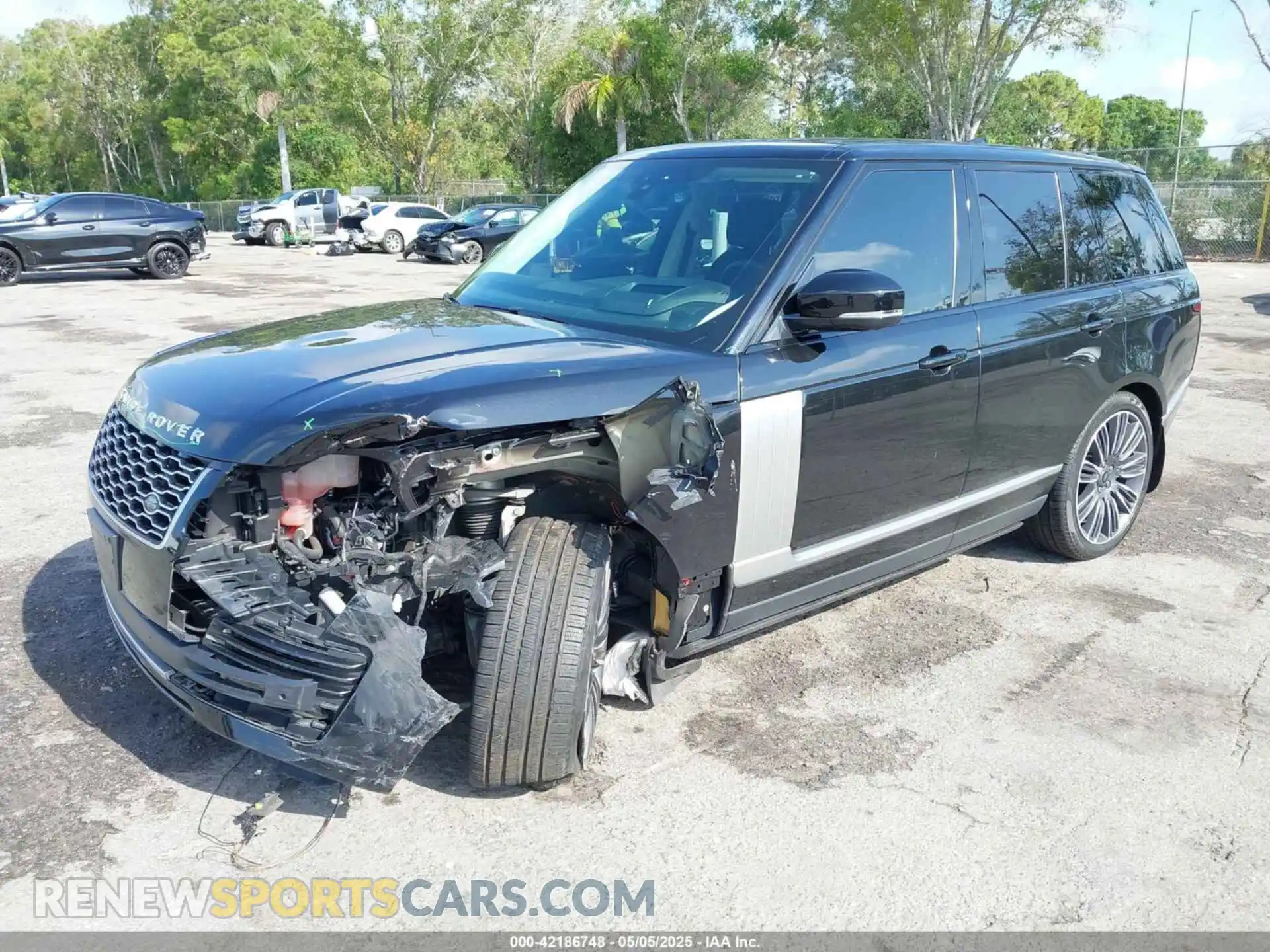 2 Photograph of a damaged car SALGS2SE0MA439172 LAND ROVER RANGE ROVER 2021