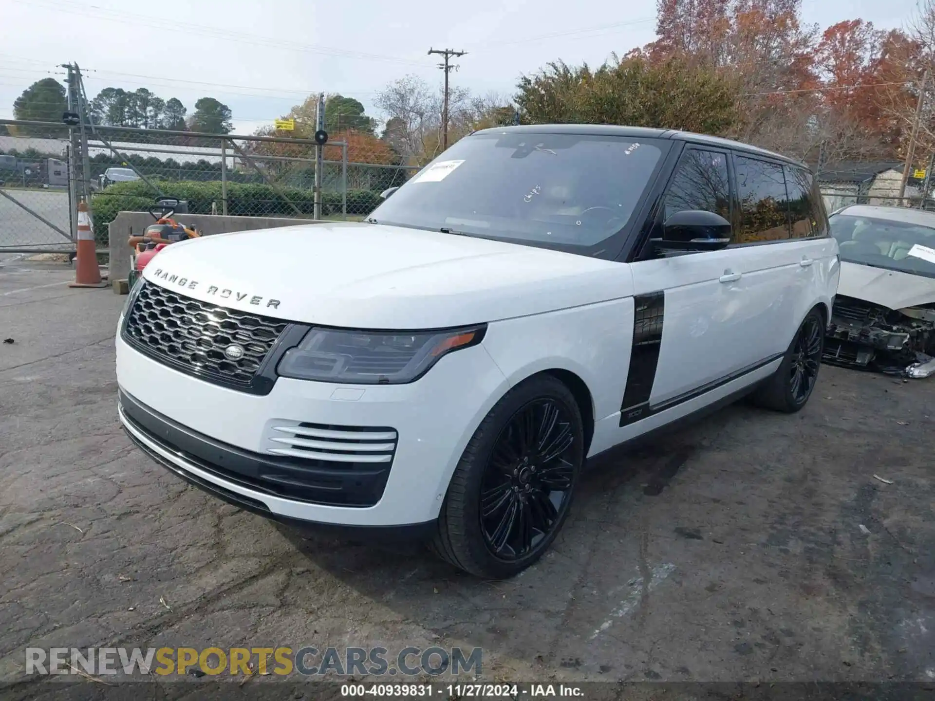 2 Photograph of a damaged car SALGS5SE5MA456101 LAND ROVER RANGE ROVER 2021