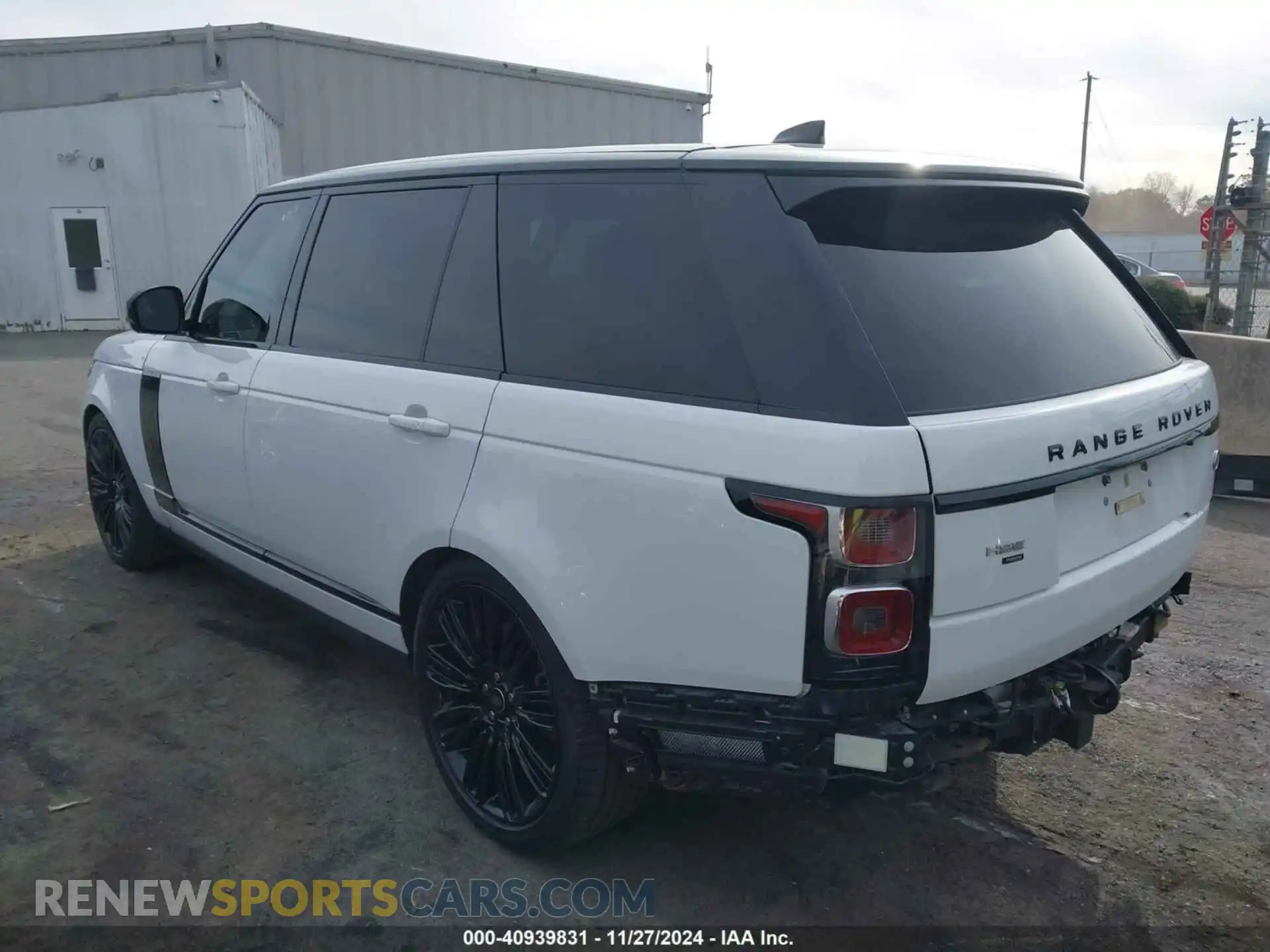 3 Photograph of a damaged car SALGS5SE5MA456101 LAND ROVER RANGE ROVER 2021