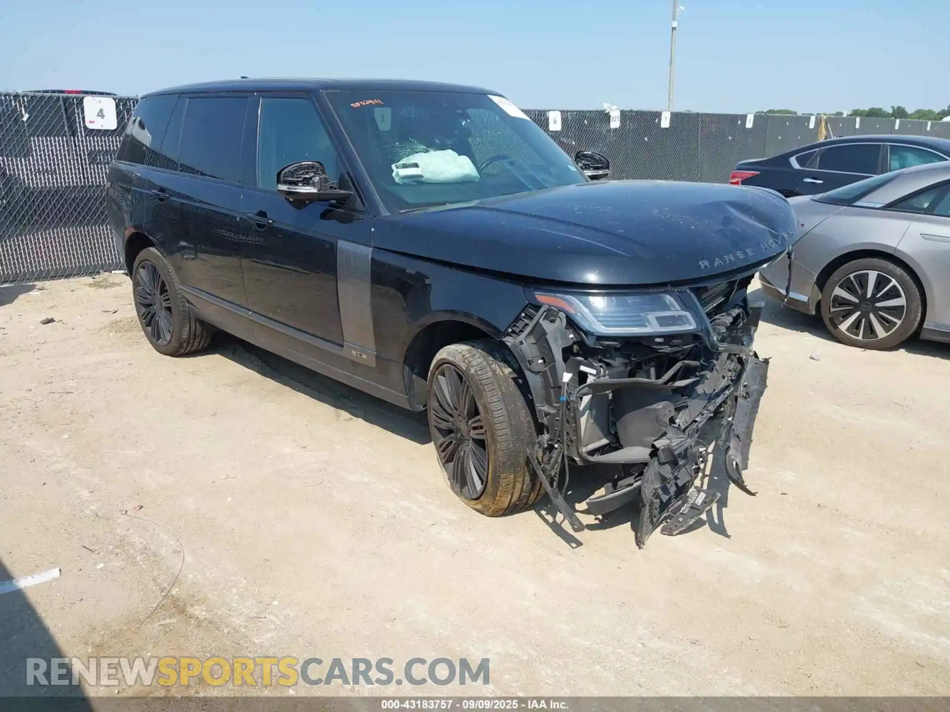 1 Photograph of a damaged car SALGS5SE7MA430924 LAND ROVER RANGE ROVER 2021