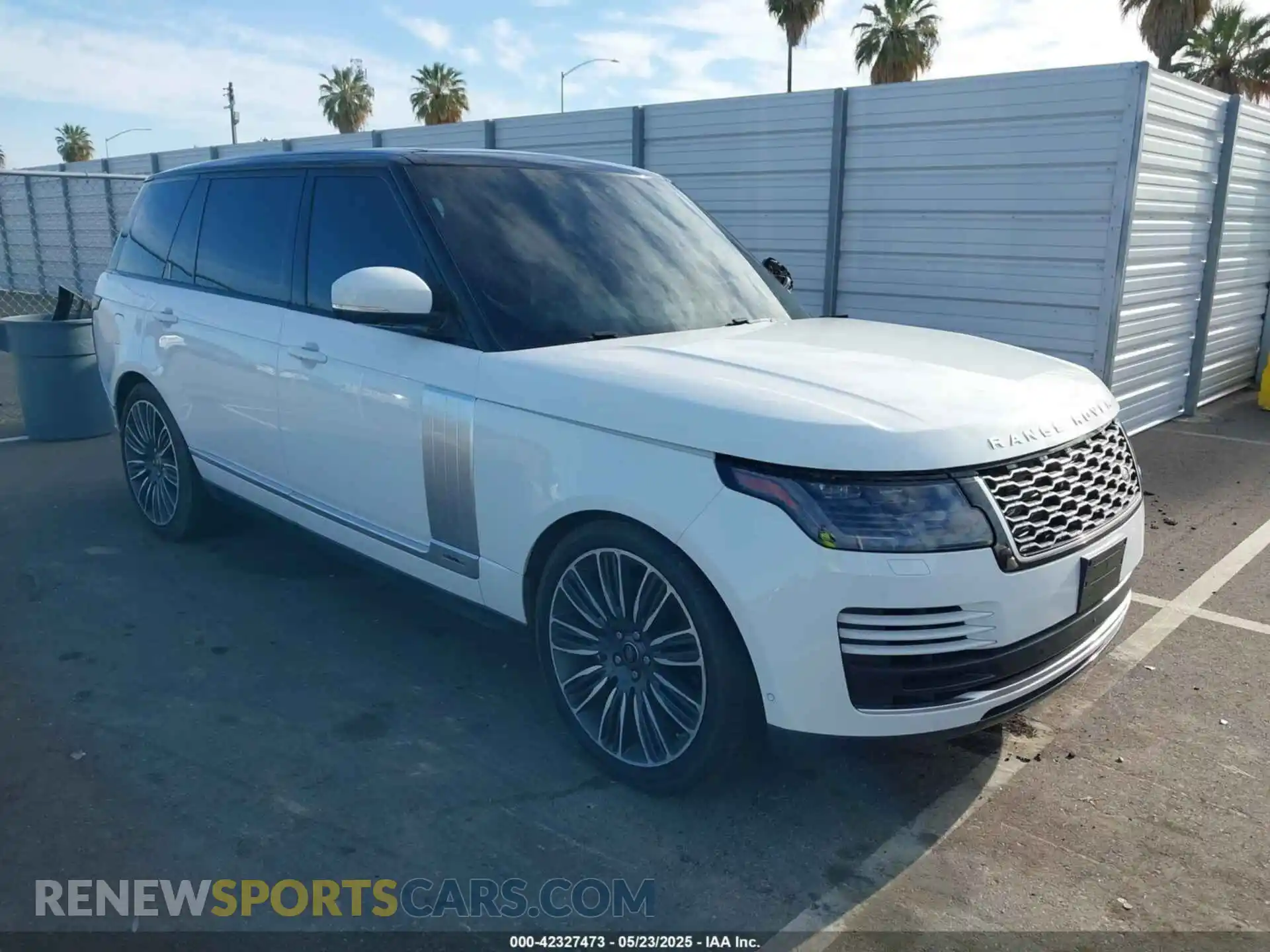 1 Photograph of a damaged car SALGS5SEXMA432828 LAND ROVER RANGE ROVER 2021