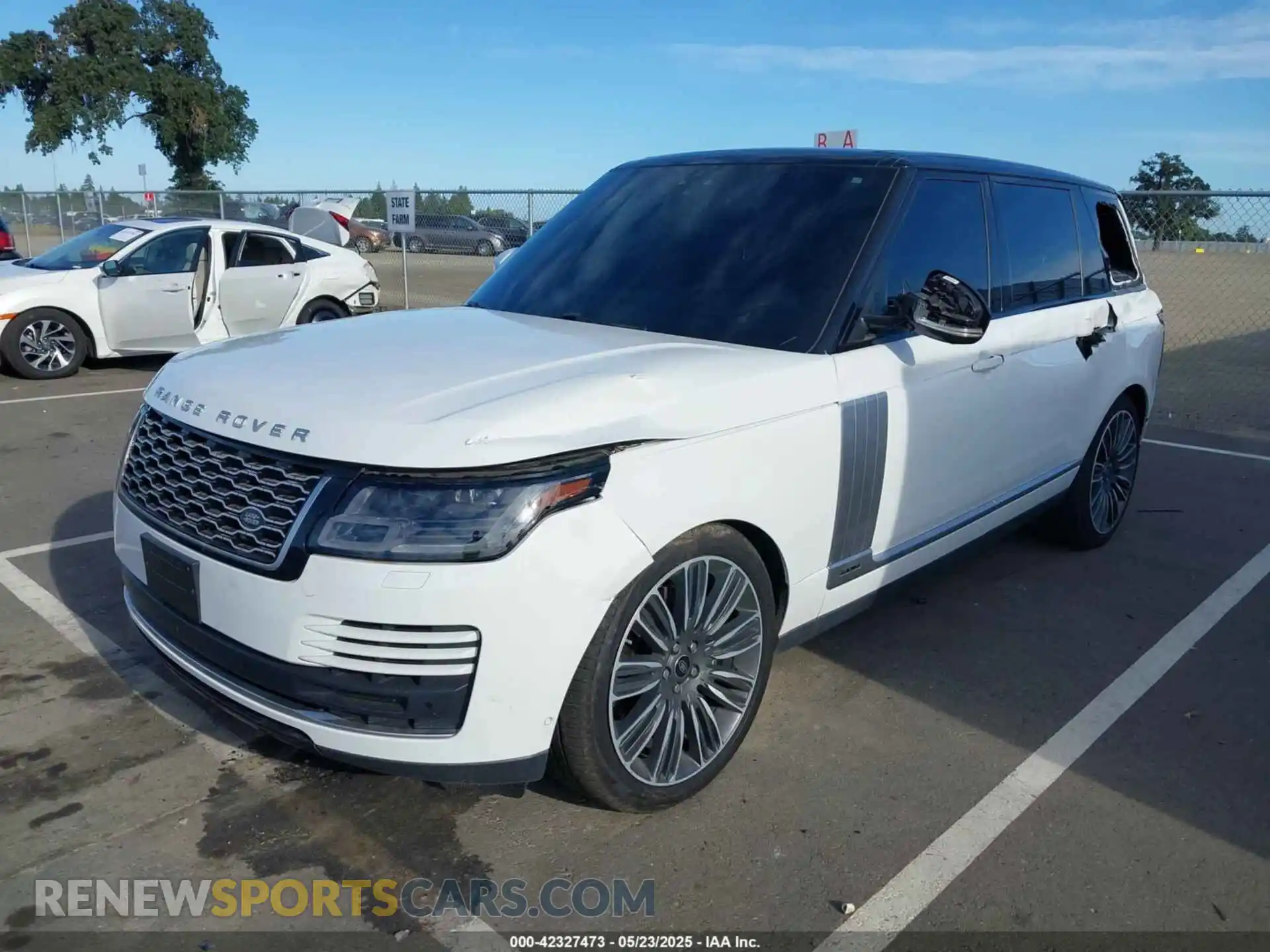 2 Photograph of a damaged car SALGS5SEXMA432828 LAND ROVER RANGE ROVER 2021