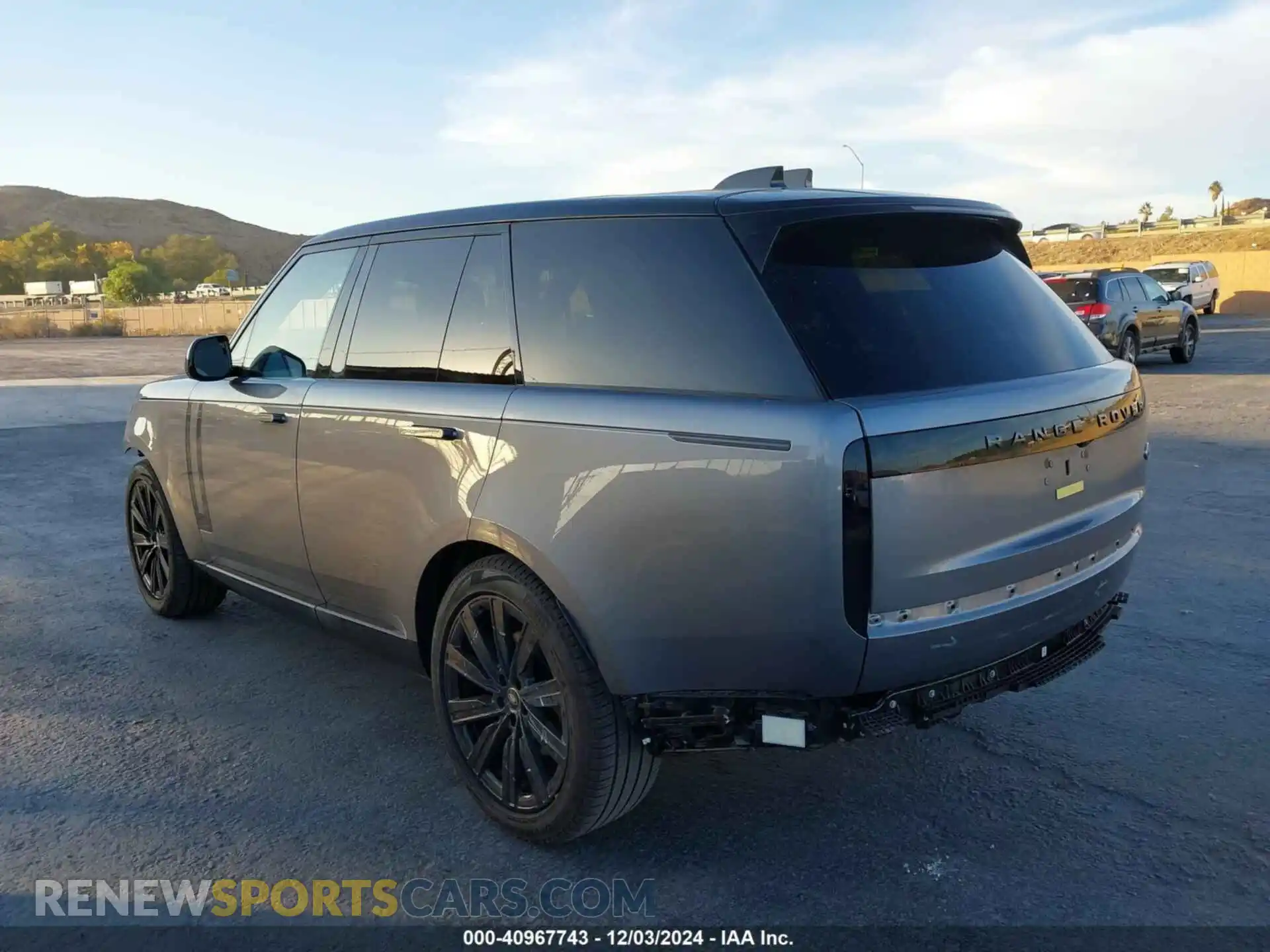 3 Photograph of a damaged car SALKP9FU4PA020140 LAND ROVER RANGE ROVER 2023