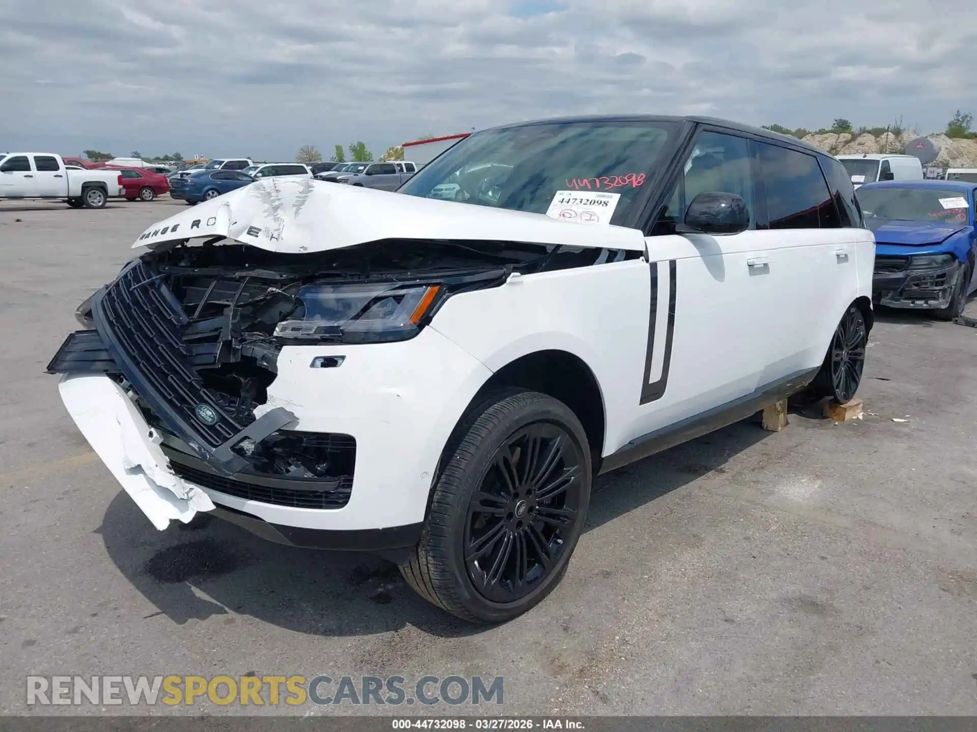 2 fotografías del automóvil dañado SALK1BE9XRA236261 LAND ROVER RANGE ROVER 2024