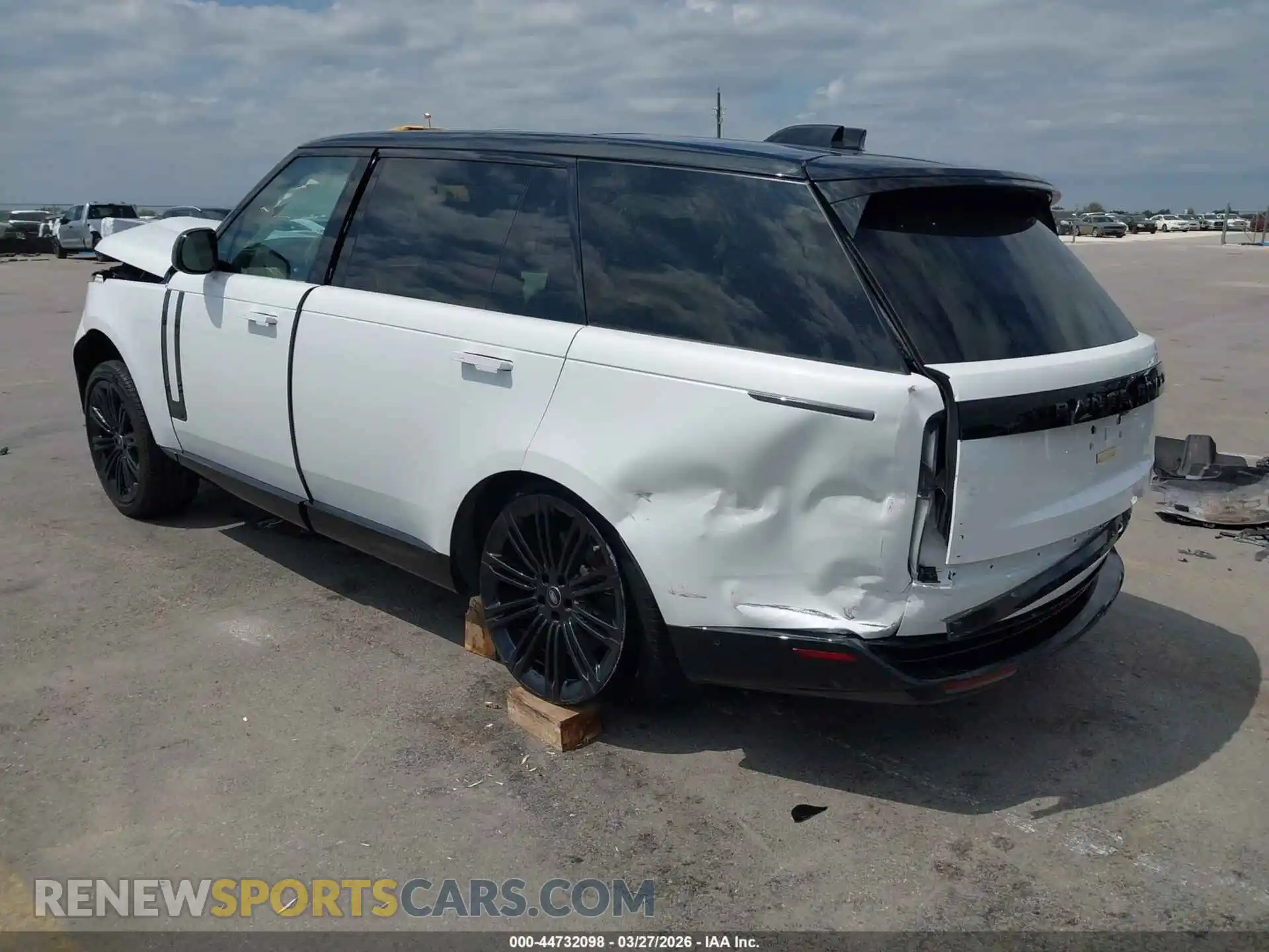 3 fotografías del automóvil dañado SALK1BE9XRA236261 LAND ROVER RANGE ROVER 2024