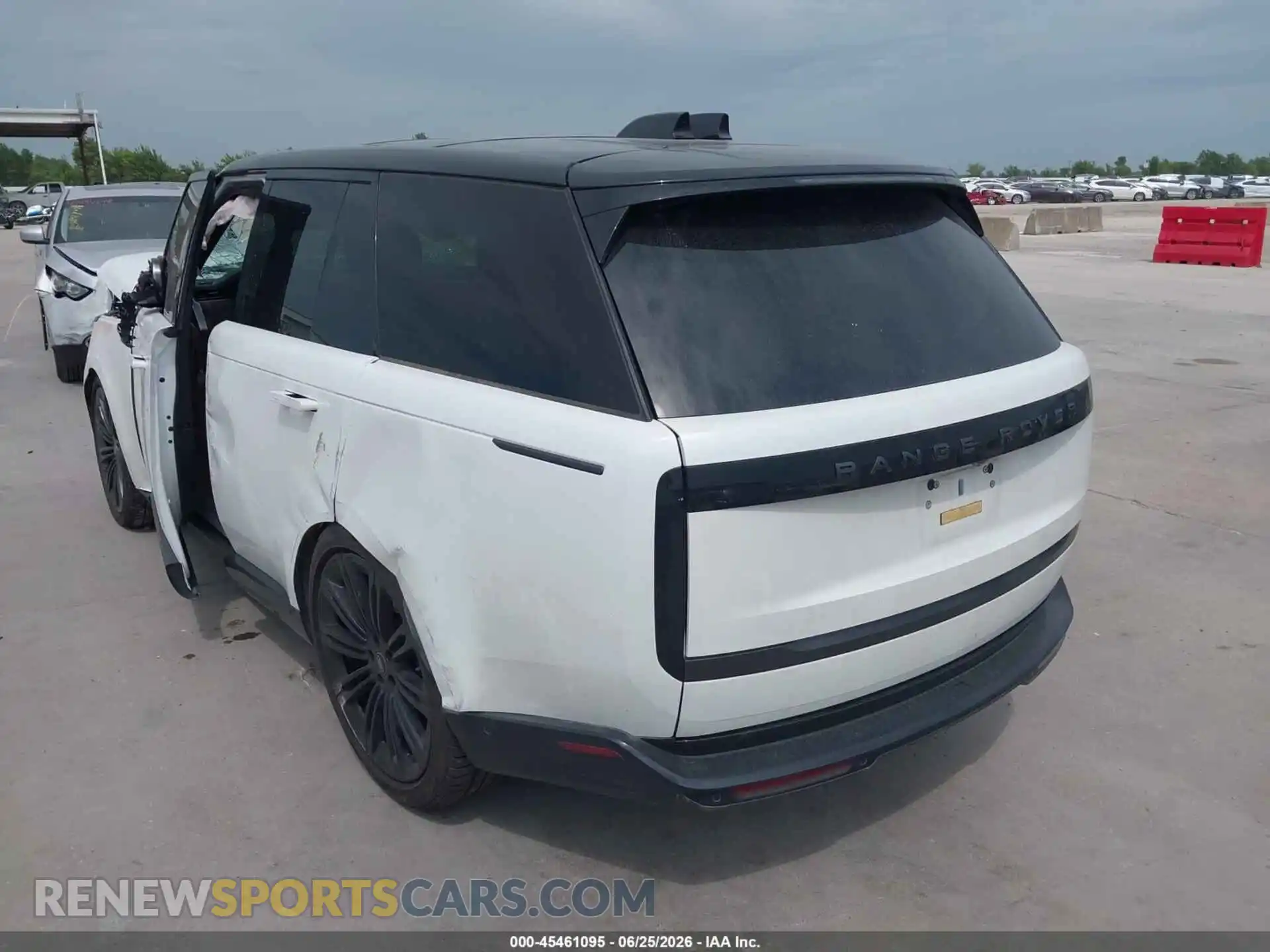 3 fotografías del automóvil dañado SALKP9FU7RA217452 LAND ROVER RANGE ROVER 2024