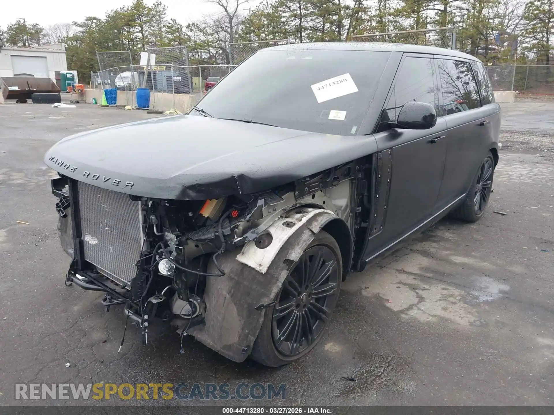 2 fotografías del automóvil dañado SALKPBFU3RA242050 LAND ROVER RANGE ROVER 2024