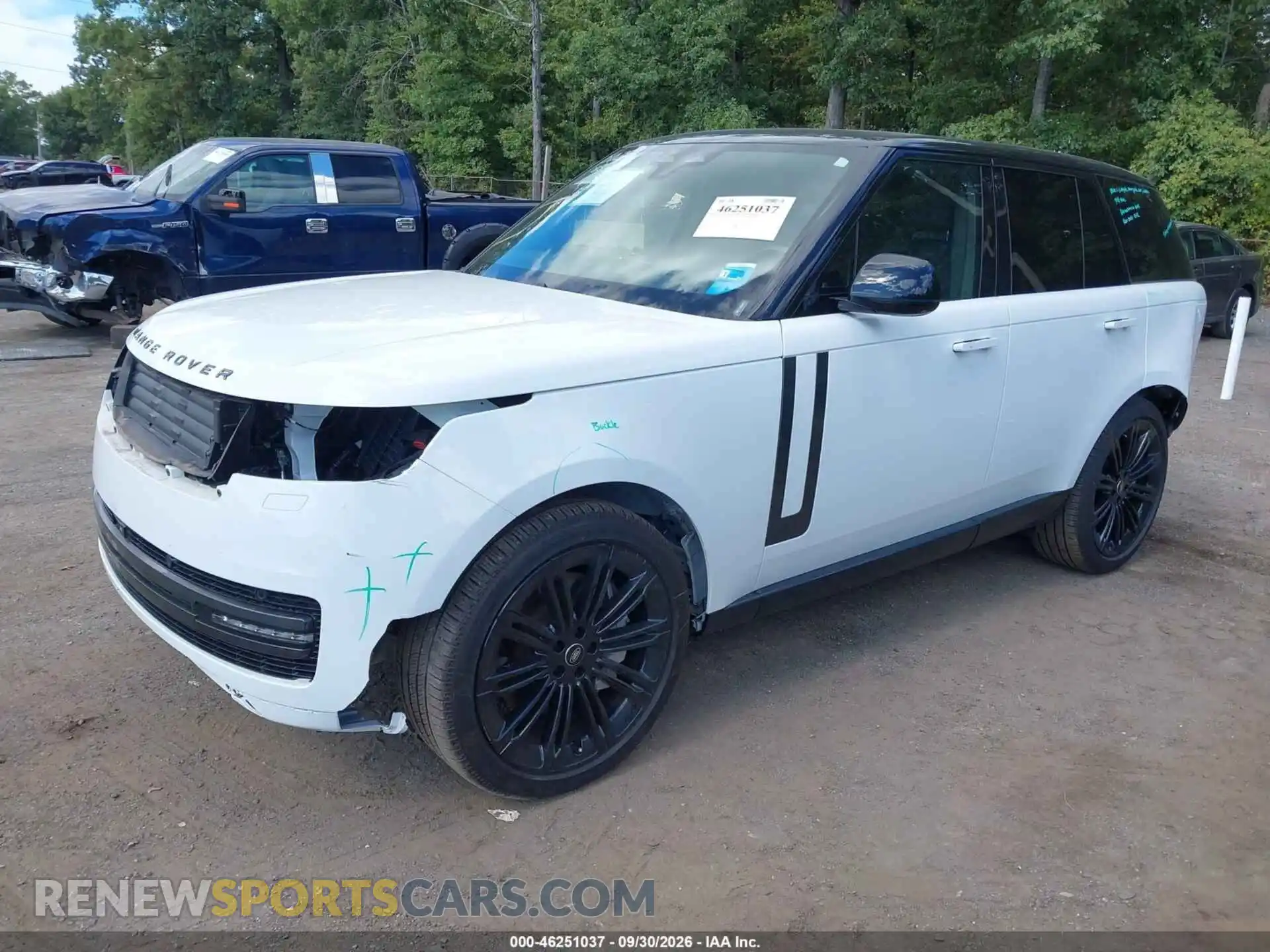 2 Фотография поврежденного автомобиля SALKP9E94SA281077 LAND ROVER RANGE ROVER 2025