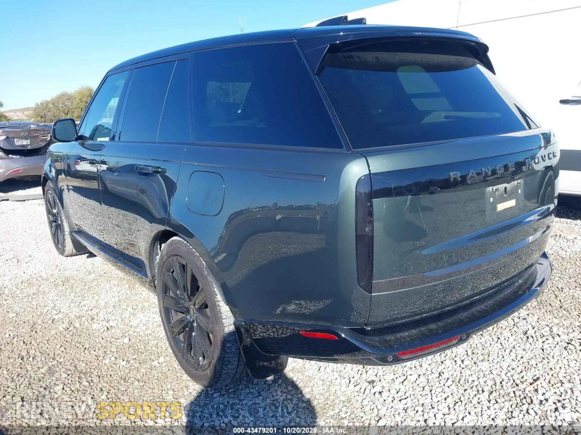 3 Photograph of a damaged car SALKP9F4XSA257336 LAND ROVER RANGE ROVER 2025