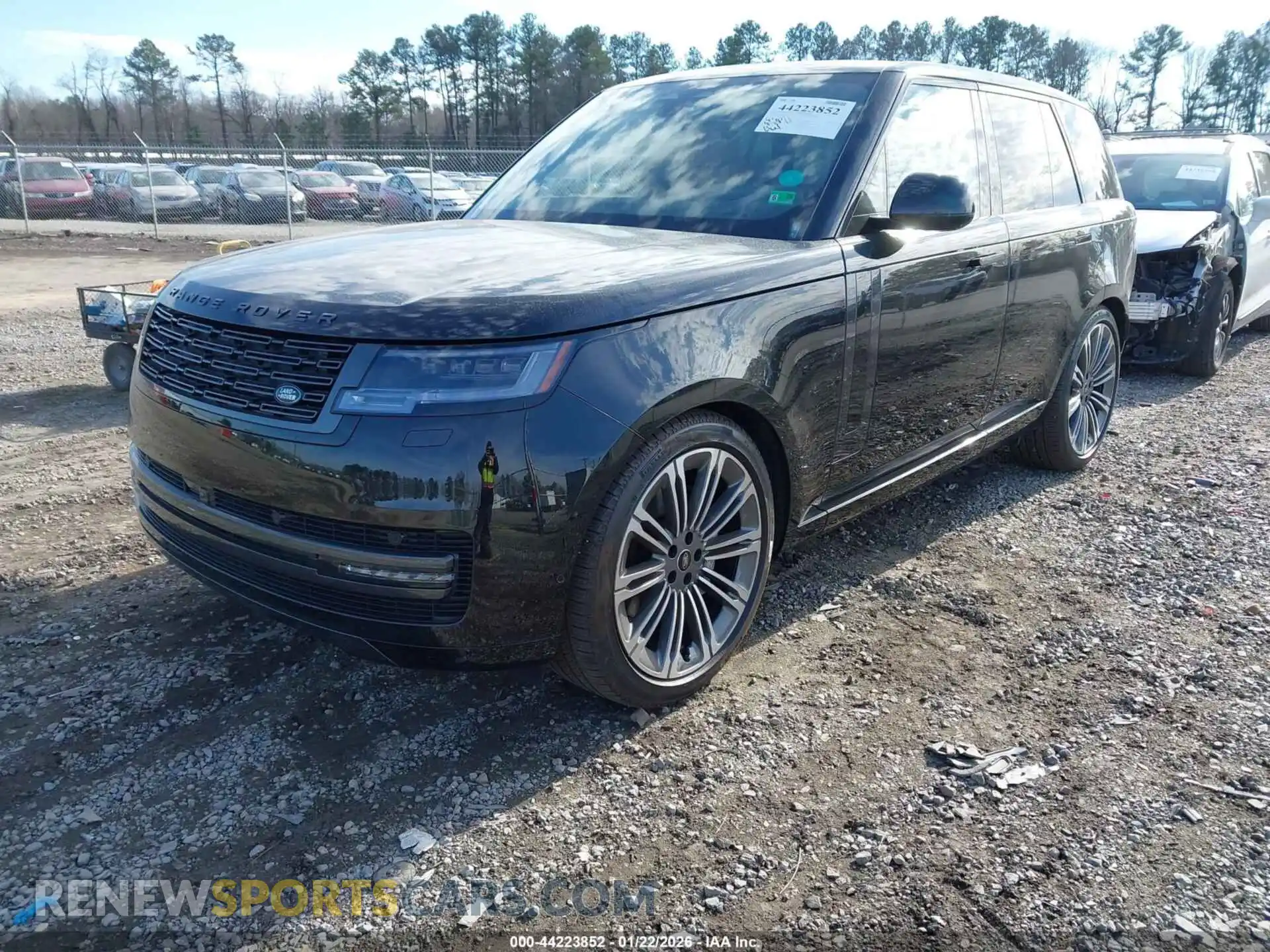 2 Photograph of a damaged car SALKP9FU8SA313483 LAND ROVER RANGE ROVER 2025