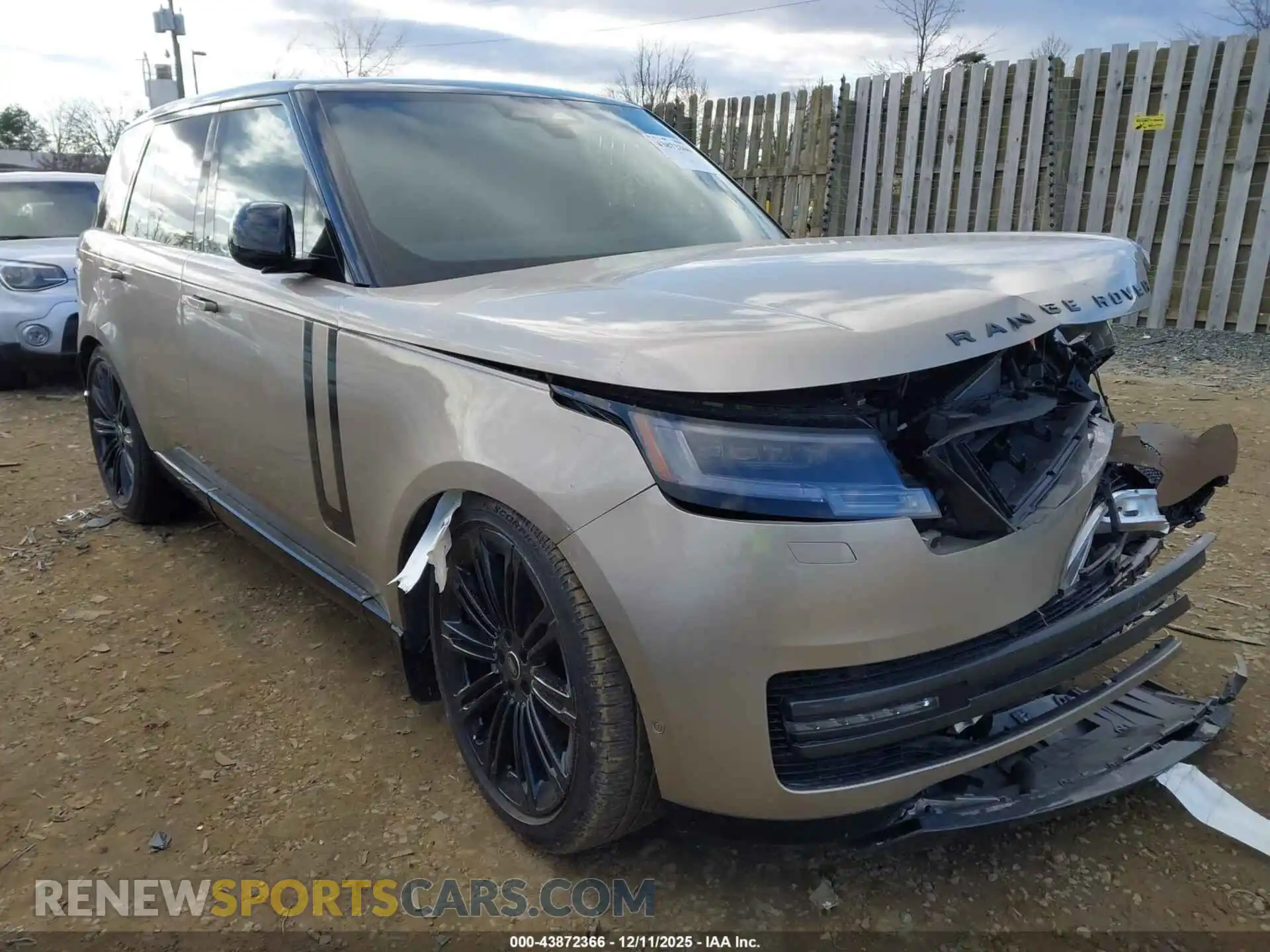 1 Photograph of a damaged car SALKP9FUXSA284665 LAND ROVER RANGE ROVER 2025
