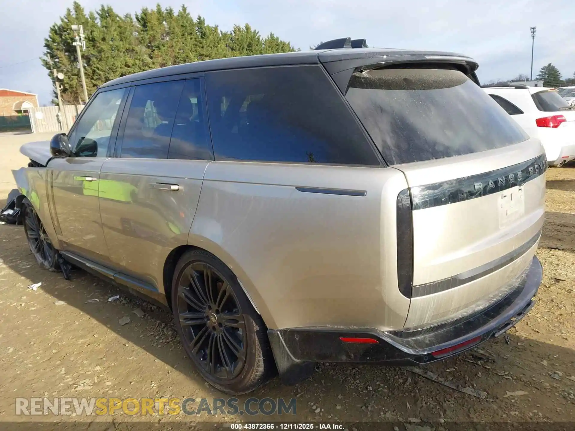 3 Photograph of a damaged car SALKP9FUXSA284665 LAND ROVER RANGE ROVER 2025