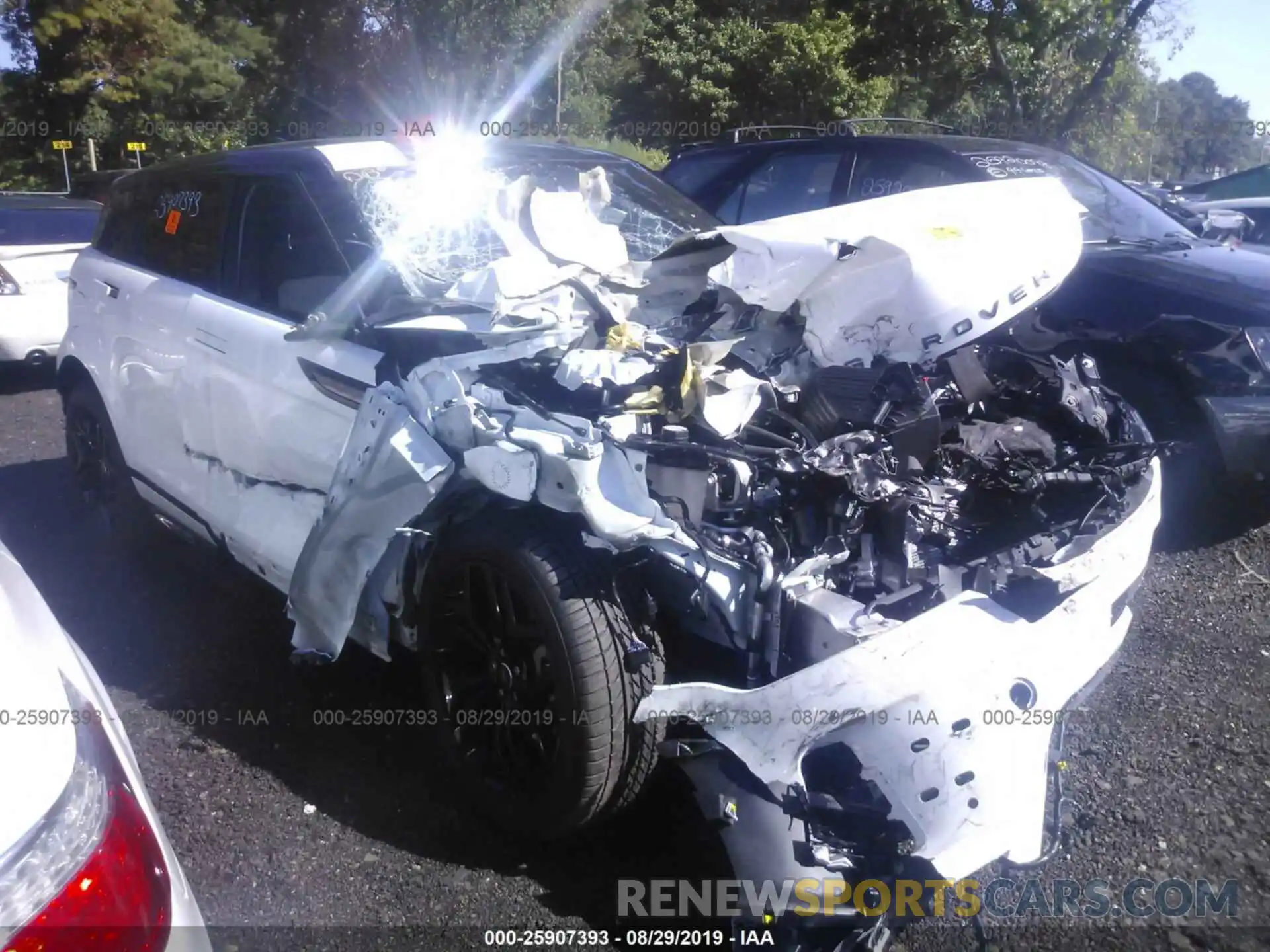 1 Photograph of a damaged car SALZT2GX6LH020474 LAND ROVER RANGE ROVER EVOQU 2020
