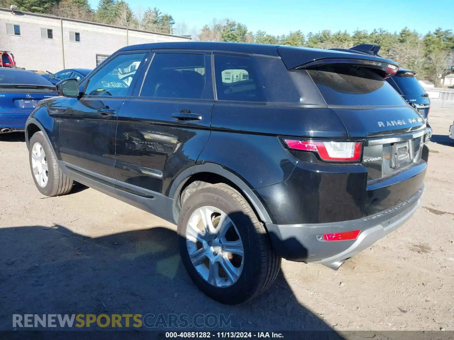 3 Photograph of a damaged car SALVP2RX5KH332686 LAND ROVER RANGE ROVER EVOQUE 2019