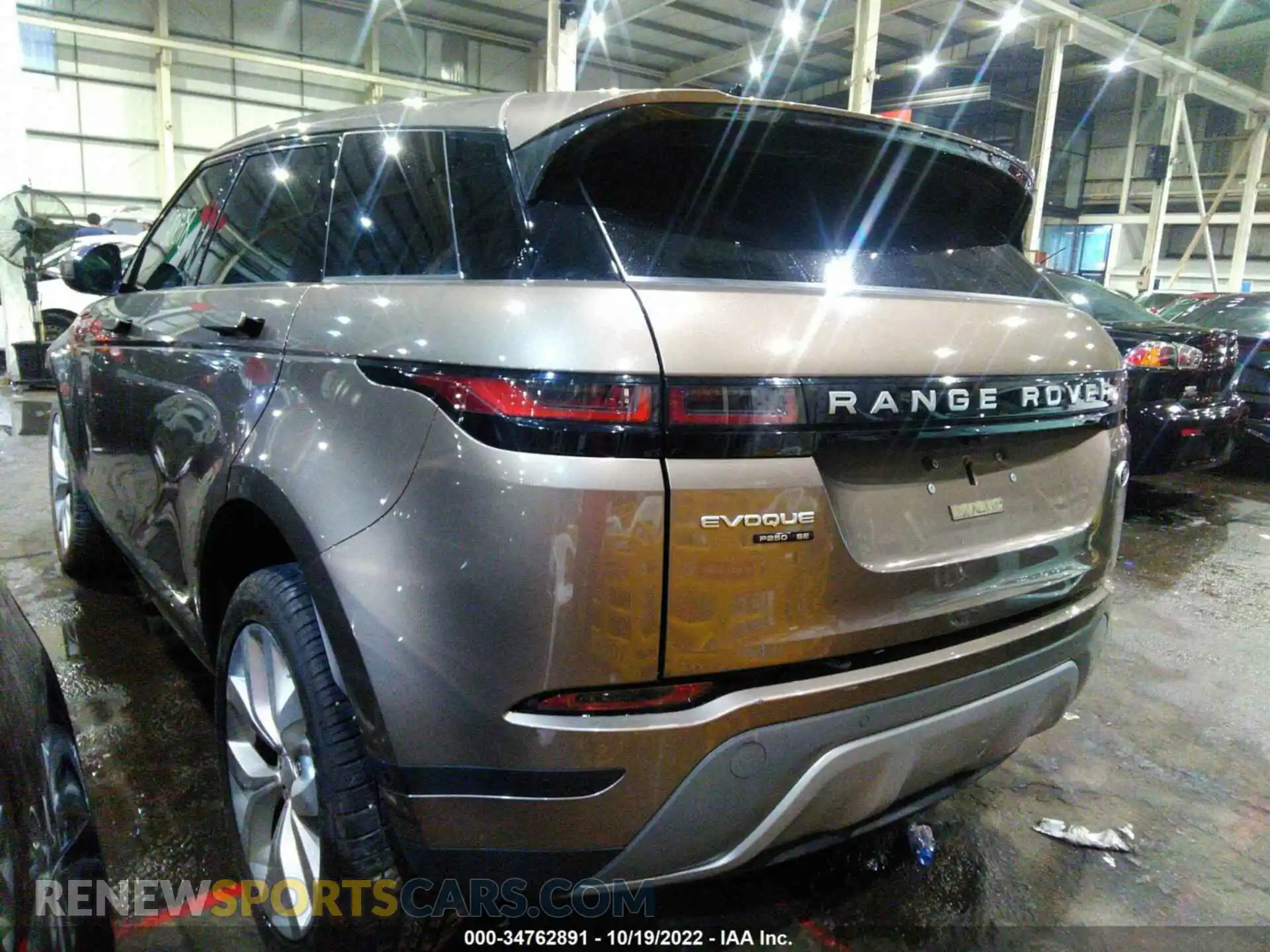 3 Photograph of a damaged car 00LZP2FX3LH046004 LAND ROVER RANGE ROVER EVOQUE 2020