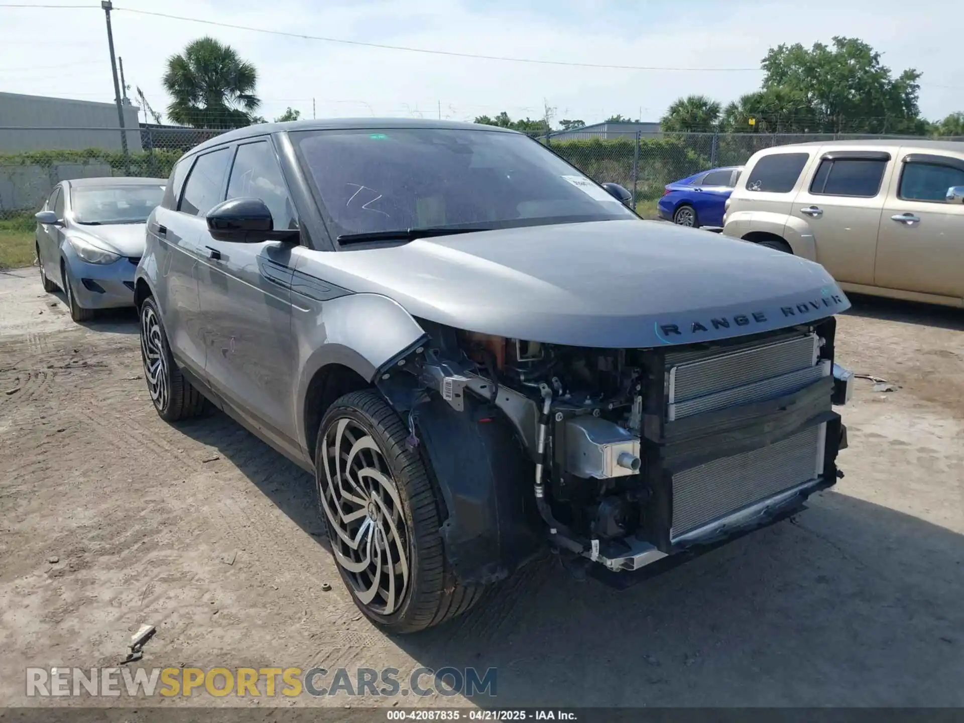 1 Photograph of a damaged car SALZJ2FX1LH090777 LAND ROVER RANGE ROVER EVOQUE 2020