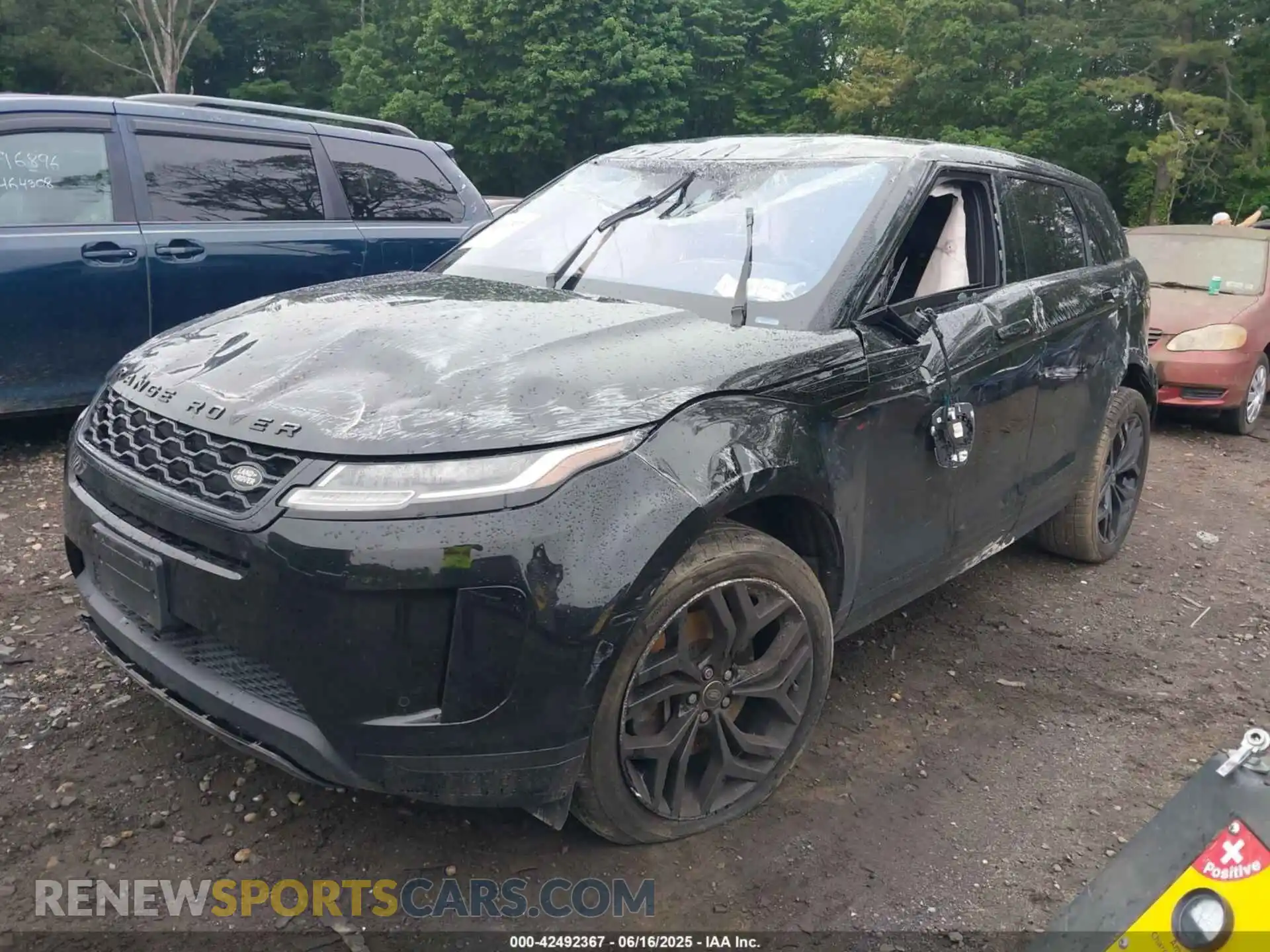 2 Photograph of a damaged car SALZJ2FX1LH120862 LAND ROVER RANGE ROVER EVOQUE 2020