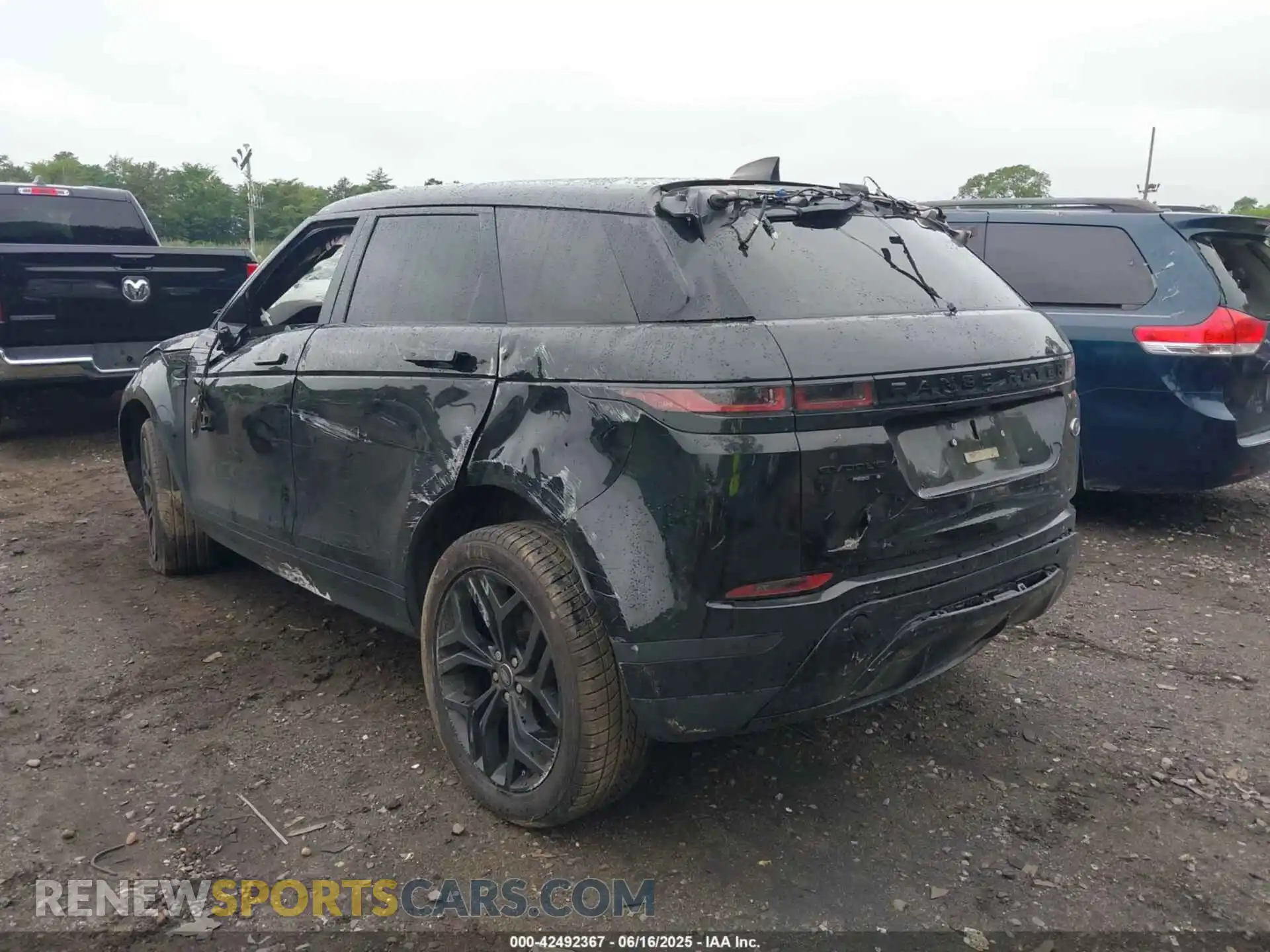 3 Photograph of a damaged car SALZJ2FX1LH120862 LAND ROVER RANGE ROVER EVOQUE 2020