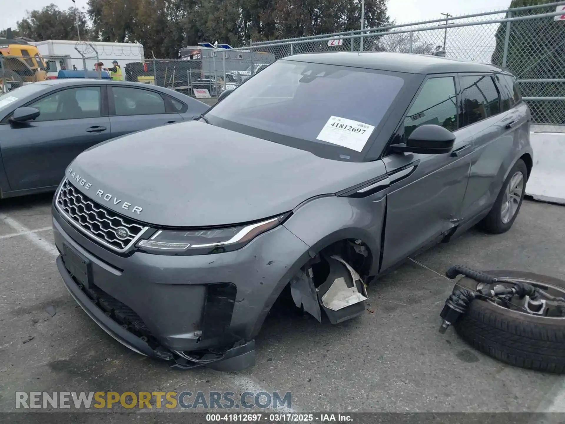 2 Photograph of a damaged car SALZJ2FX5LH068877 LAND ROVER RANGE ROVER EVOQUE 2020