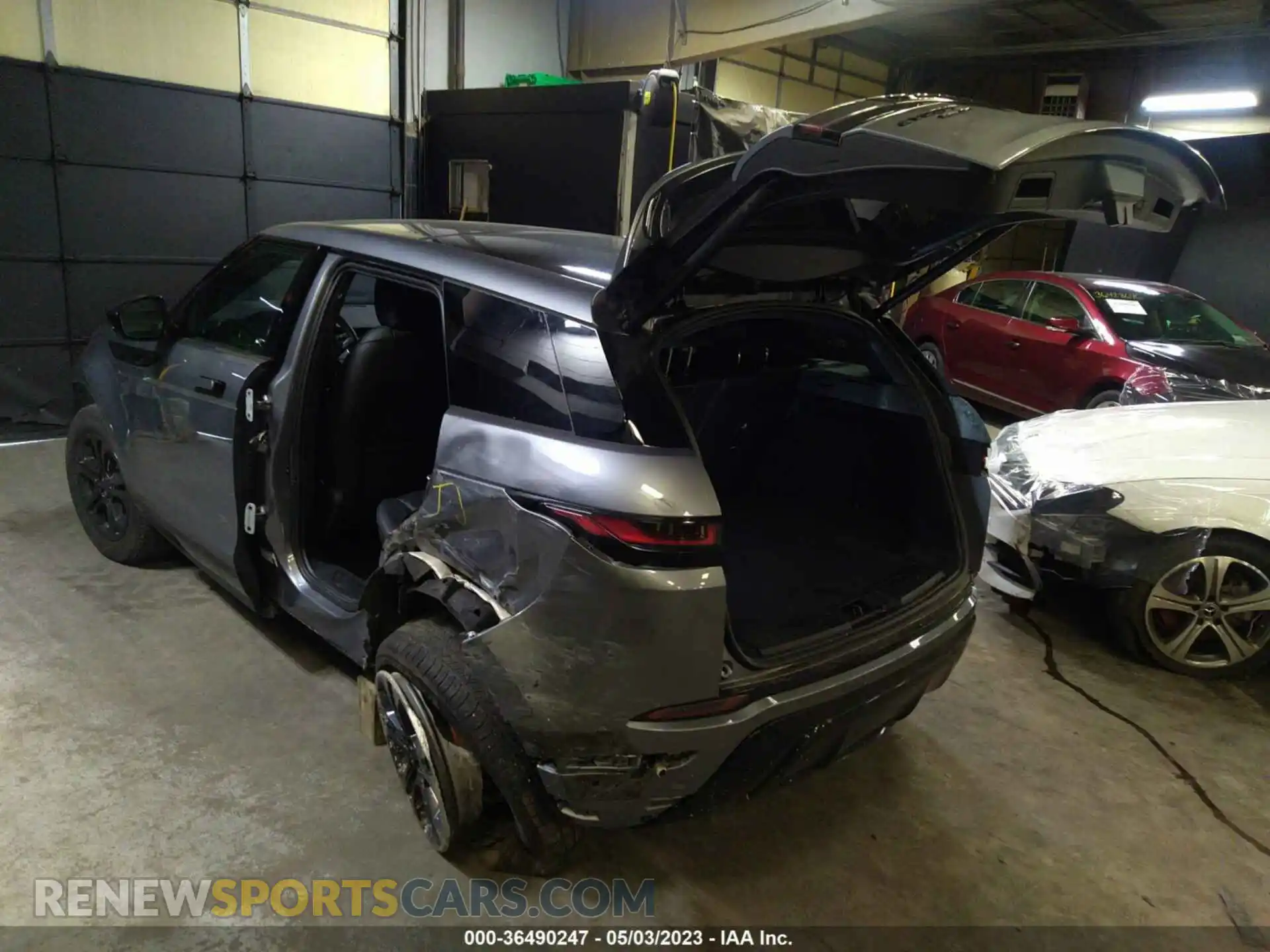 3 Photograph of a damaged car SALZJ2FX5LH117964 LAND ROVER RANGE ROVER EVOQUE 2020