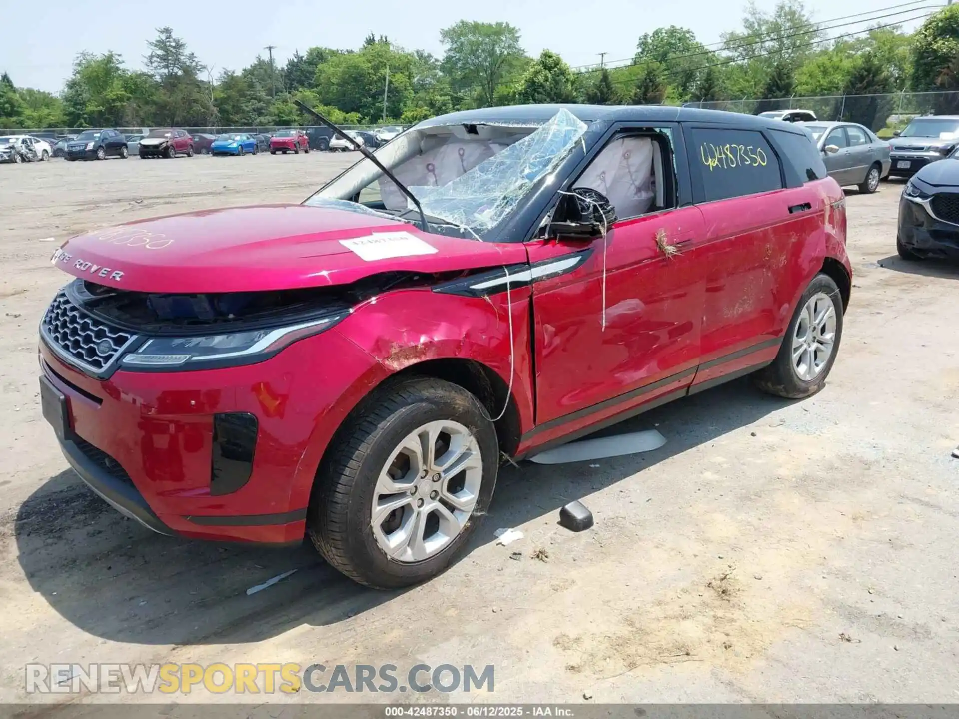 2 Photograph of a damaged car SALZJ2FX6LH019316 LAND ROVER RANGE ROVER EVOQUE 2020