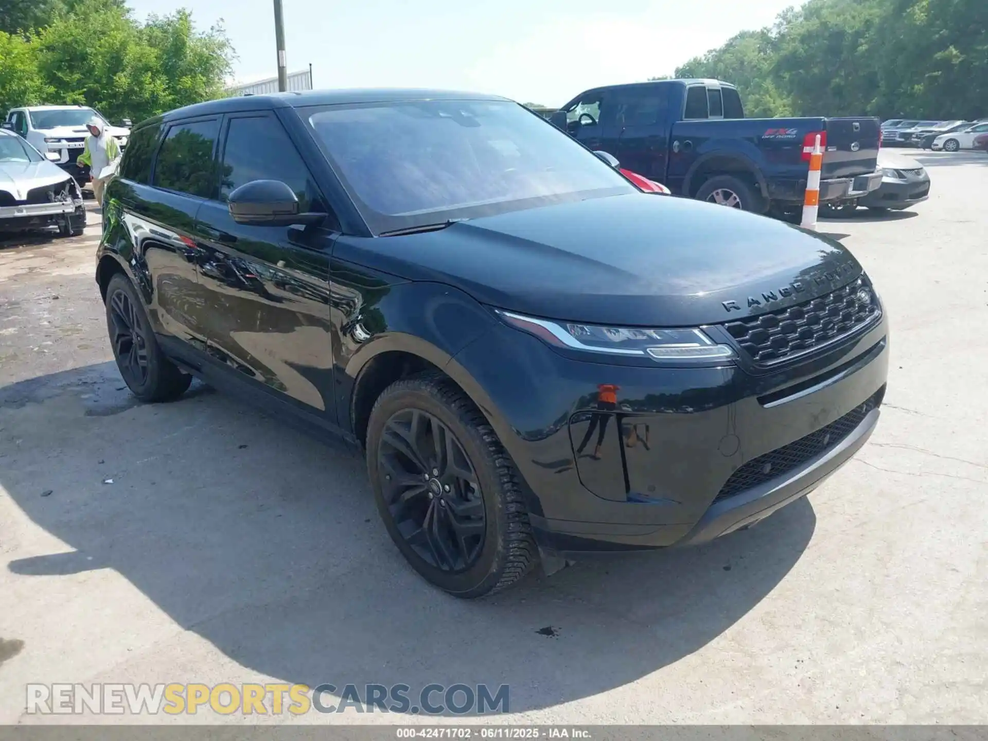 1 Photograph of a damaged car SALZJ2FXXLH063612 LAND ROVER RANGE ROVER EVOQUE 2020