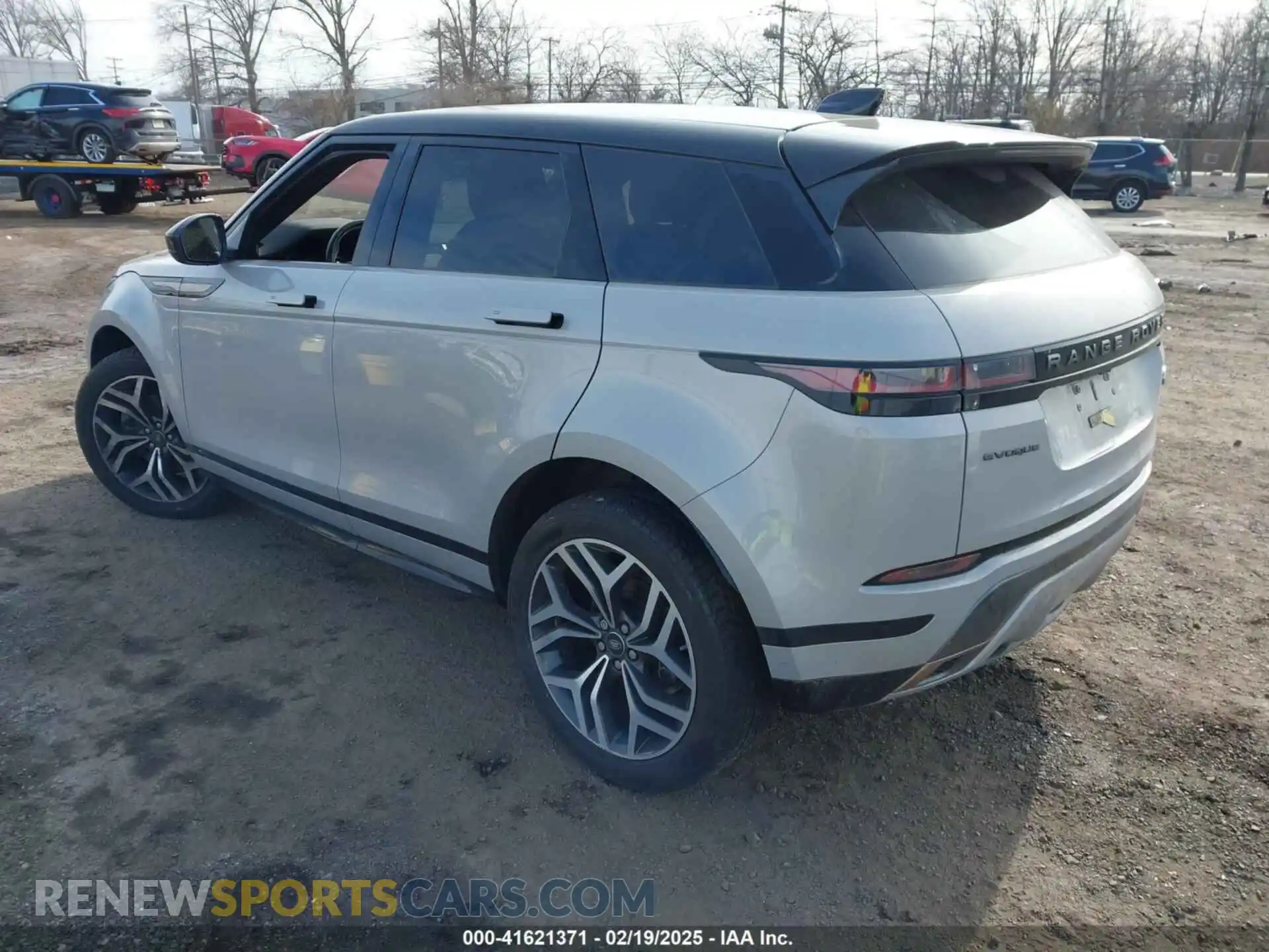 3 Photograph of a damaged car SALZL2FX8LH028139 LAND ROVER RANGE ROVER EVOQUE 2020