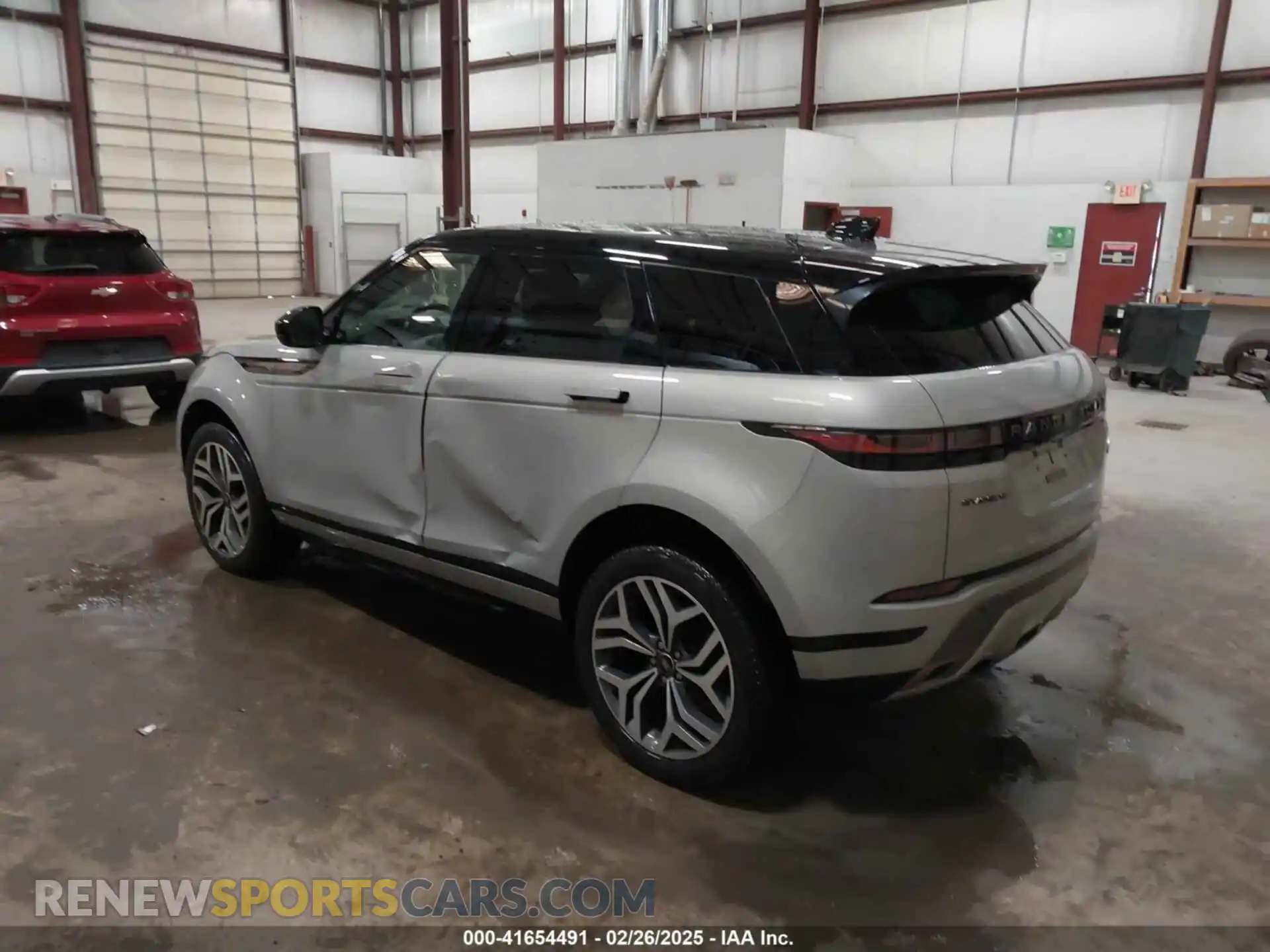 3 Photograph of a damaged car SALZL2FX8LH104345 LAND ROVER RANGE ROVER EVOQUE 2020