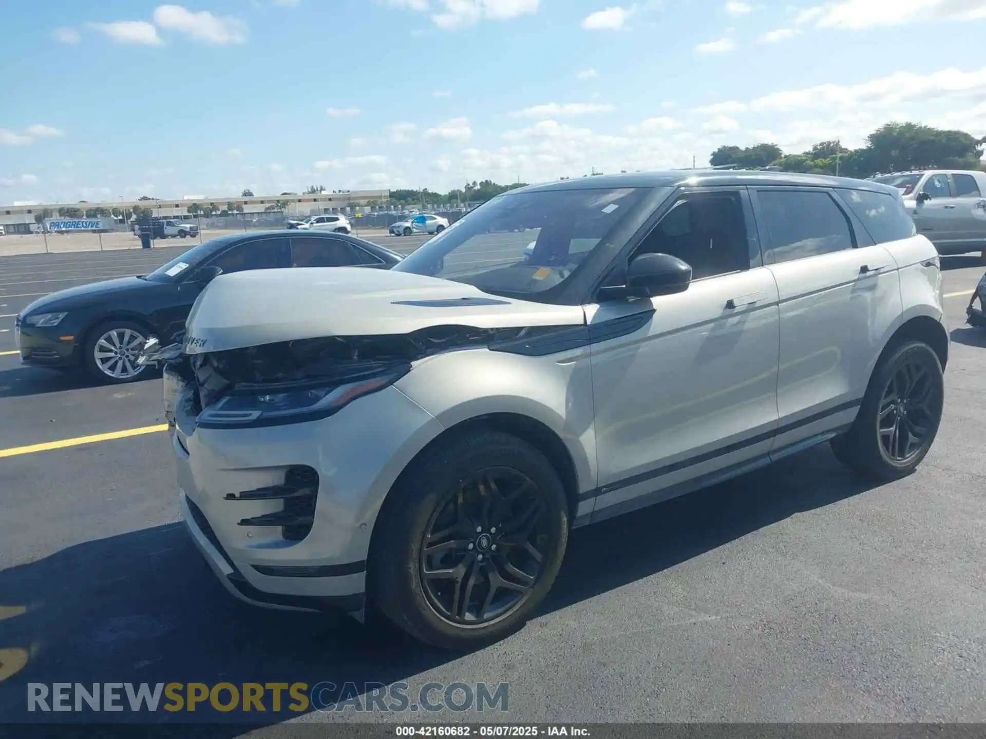 2 Photograph of a damaged car SALZL2GX2LH021721 LAND ROVER RANGE ROVER EVOQUE 2020