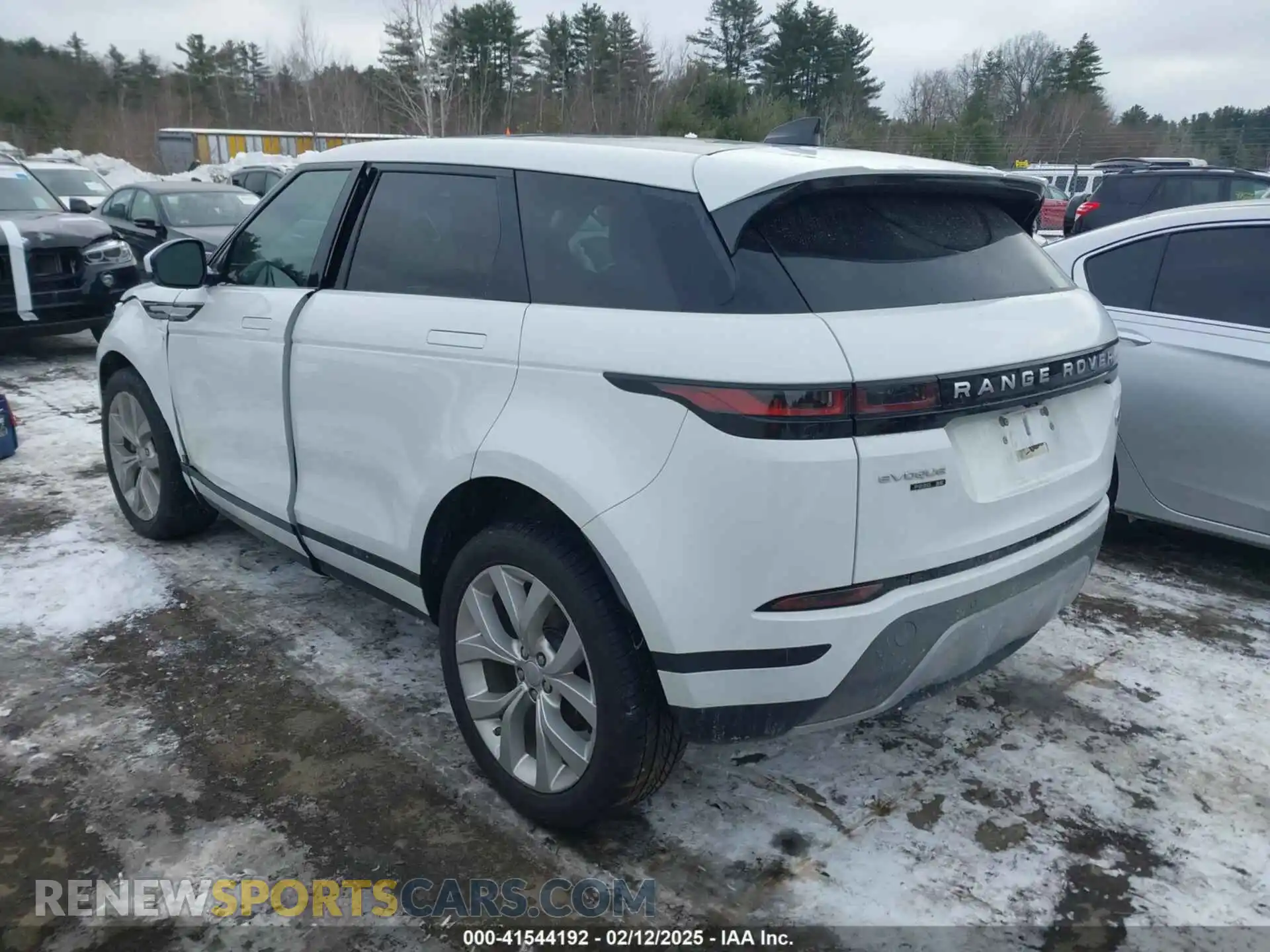 3 Photograph of a damaged car SALZP2FX7LH060682 LAND ROVER RANGE ROVER EVOQUE 2020