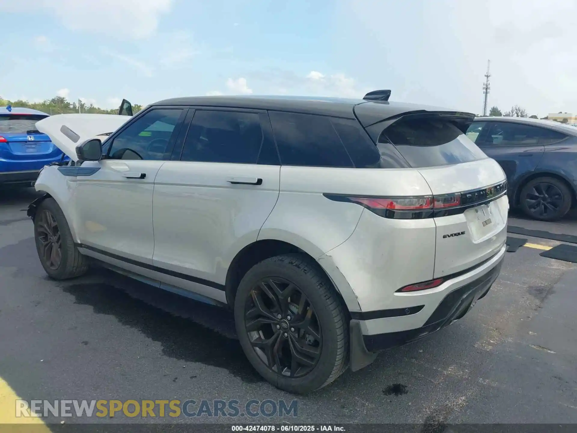 3 Photograph of a damaged car SALZL2FXXMH144234 LAND ROVER RANGE ROVER EVOQUE 2021