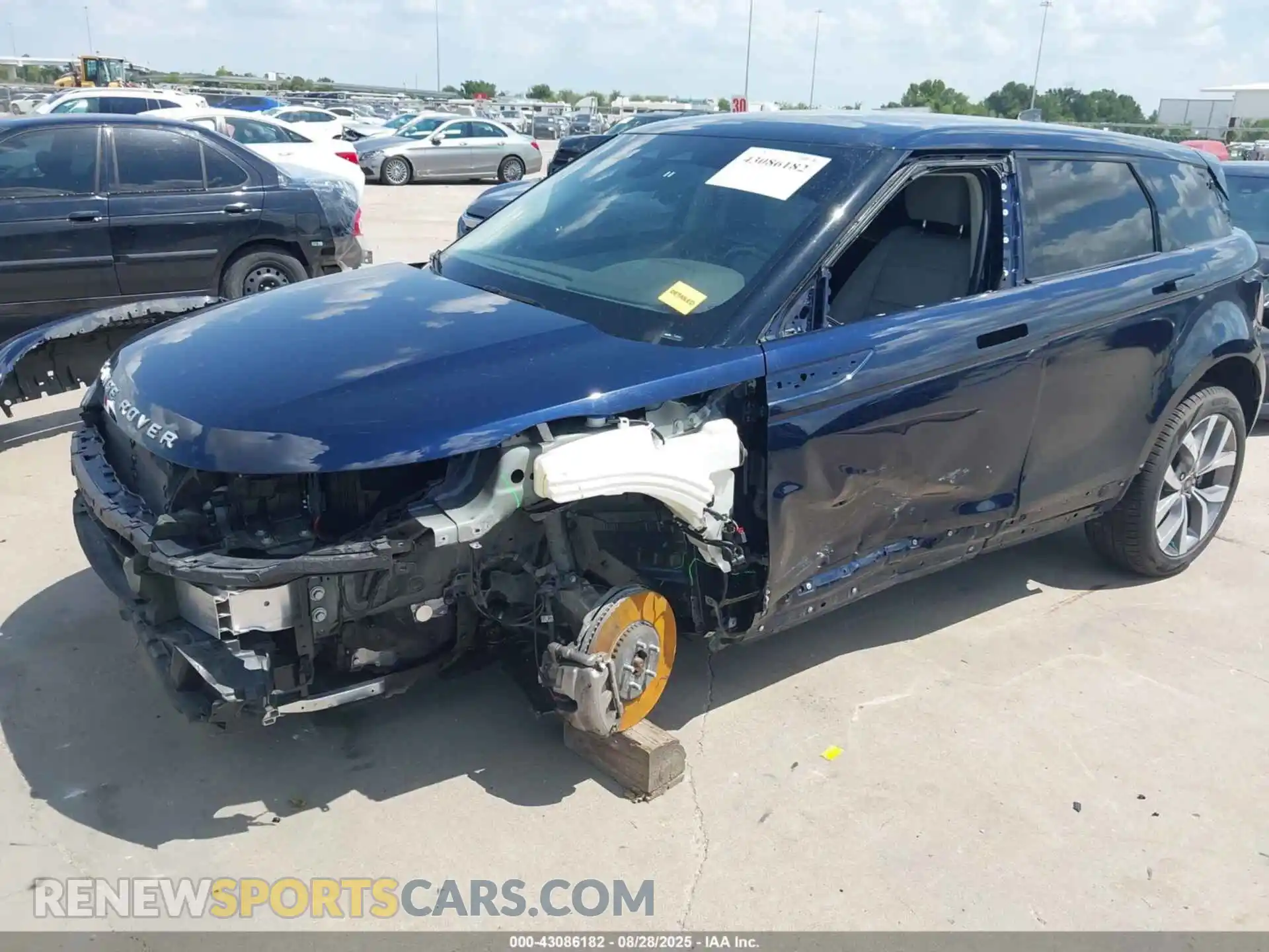 2 Photograph of a damaged car SALZP2FX4NH168518 LAND ROVER RANGE ROVER EVOQUE 2022