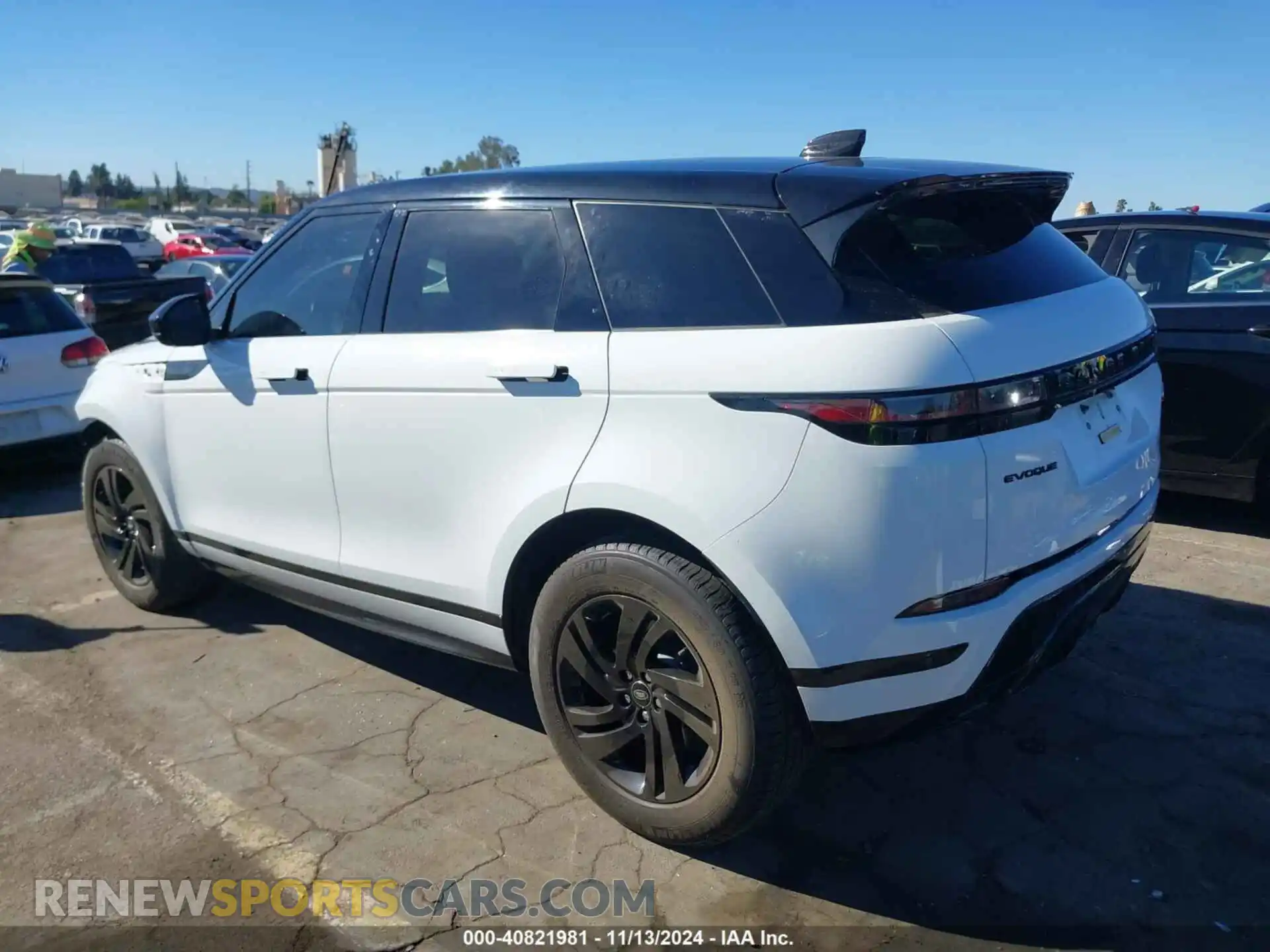 3 Photograph of a damaged car SALZT2FXXNH174464 LAND ROVER RANGE ROVER EVOQUE 2022