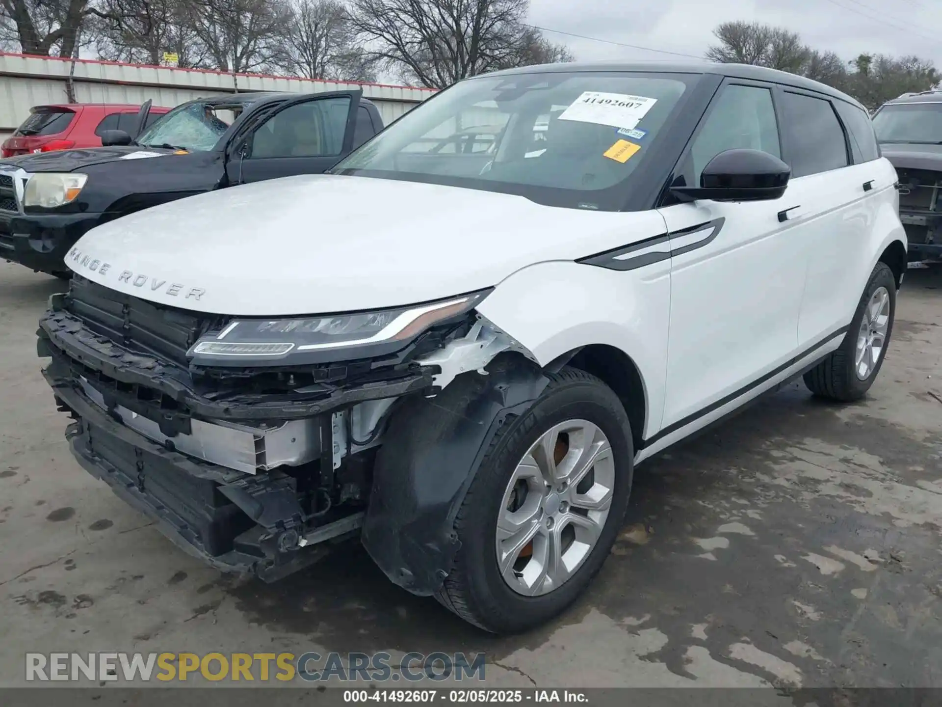 2 Photograph of a damaged car SALZJ2FX1PH206131 LAND ROVER RANGE ROVER EVOQUE 2023